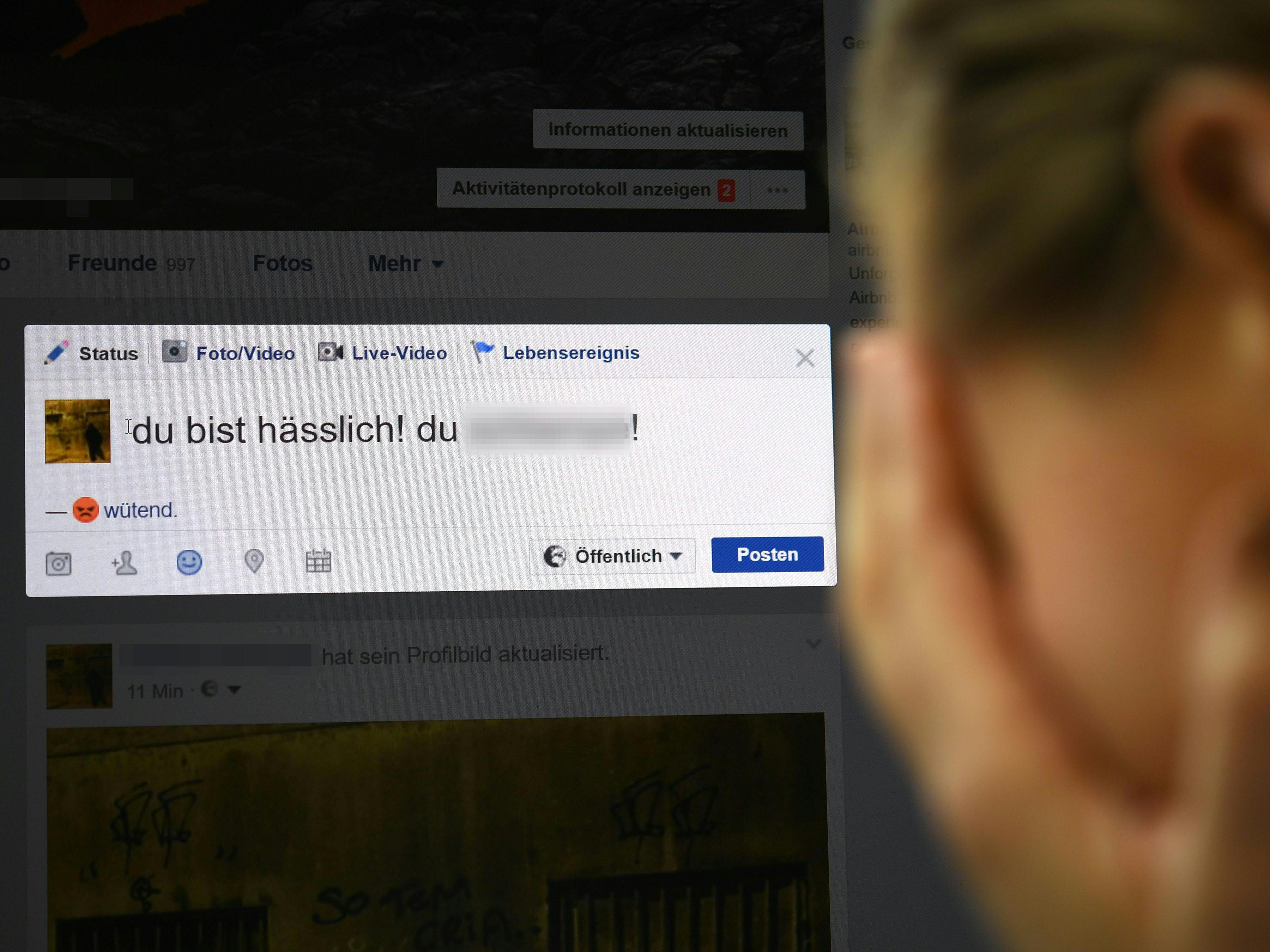 Rechtsanwälte informieren Wiener Schüler innerhalb eines Präventionsprojektes über die Folgen von Hass im Netz.