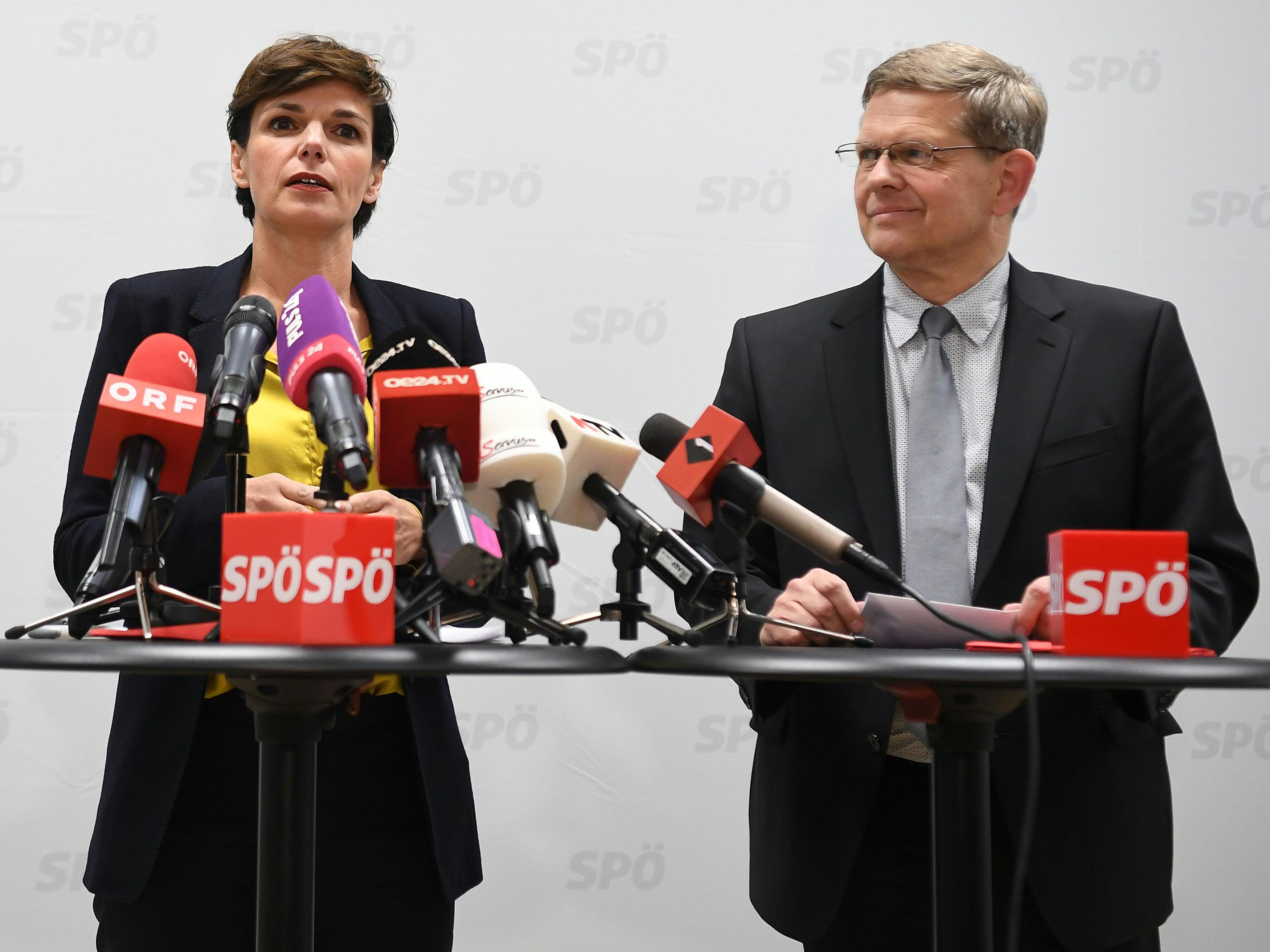 Deutsch ist seit 2019 als SPÖ-Bundesgeschäftsführer tätig. Deutsch ist seit 2019 als SPÖ-Bundesgeschäftsführer tätig.