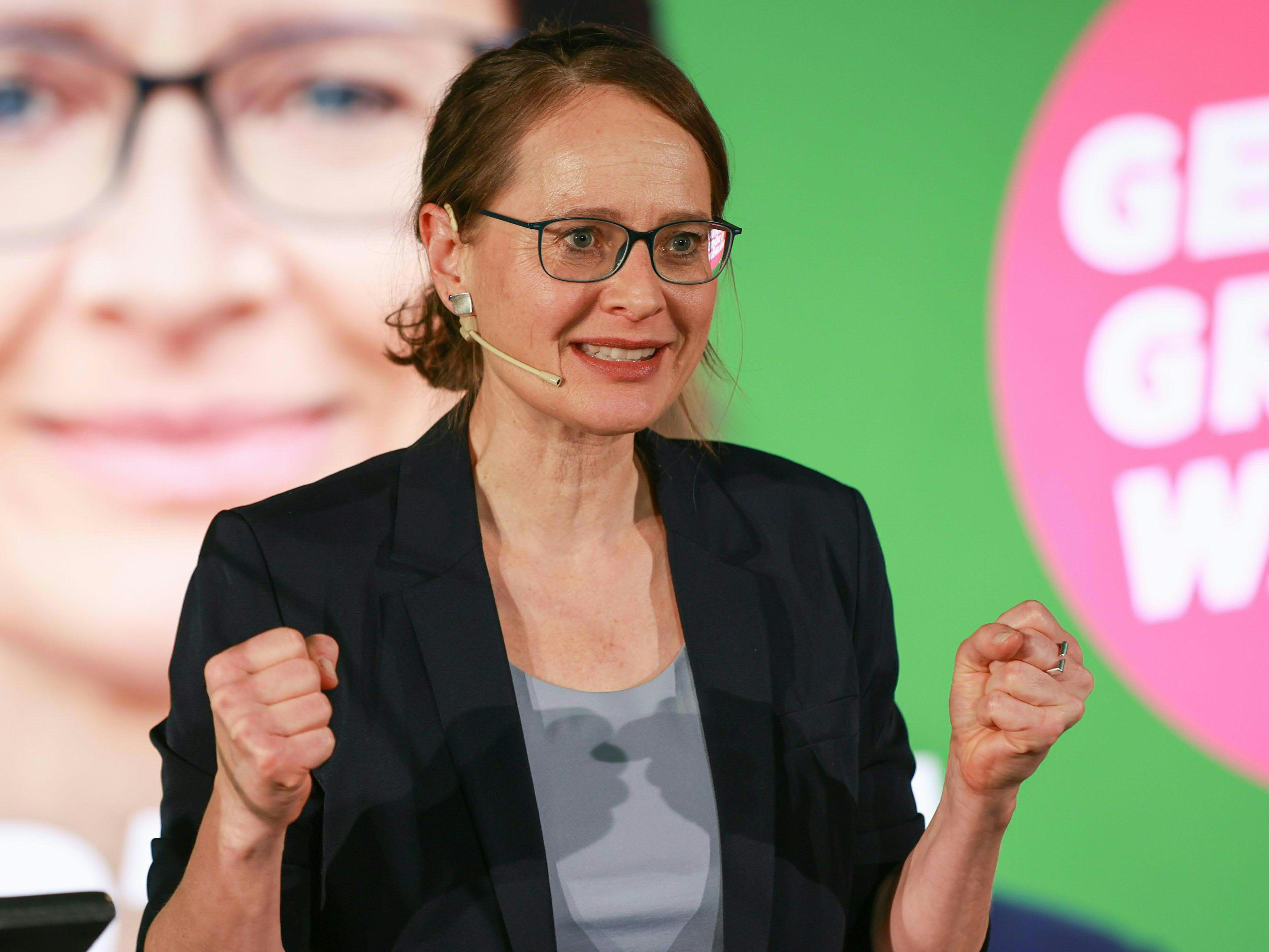Die Grünen legen ihren Fokus auf Klimaschutz und "grüne" Energie. Die Grünen legen ihren Fokus auf Klimaschutz und "grüne" Energie.
