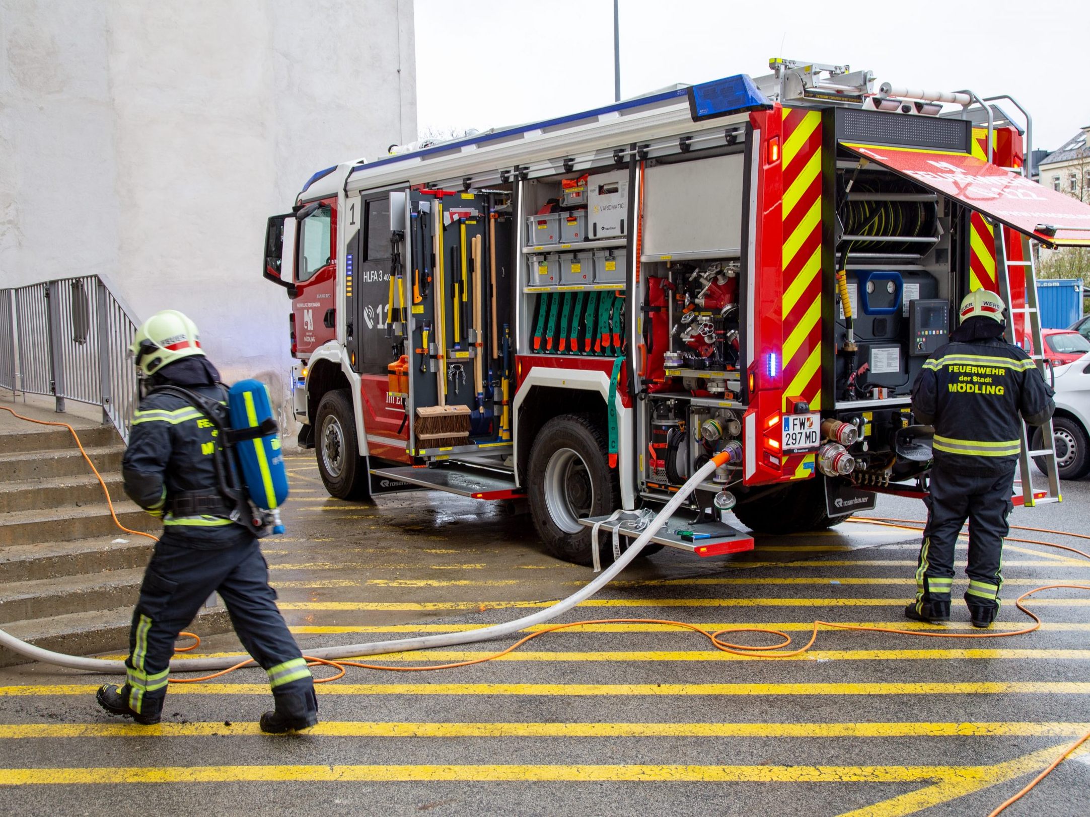 In Mödling kam es zu einem Brand in einer verlassenen Lagerhalle. In Mödling kam es zu einem Brand in einer verlassenen Lagerhalle.