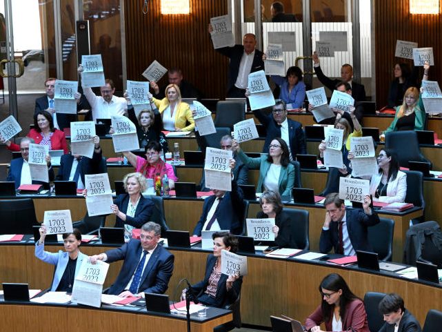 Das Aus für die Print-"Wiener Zeitung" sorgte für Proteste.
