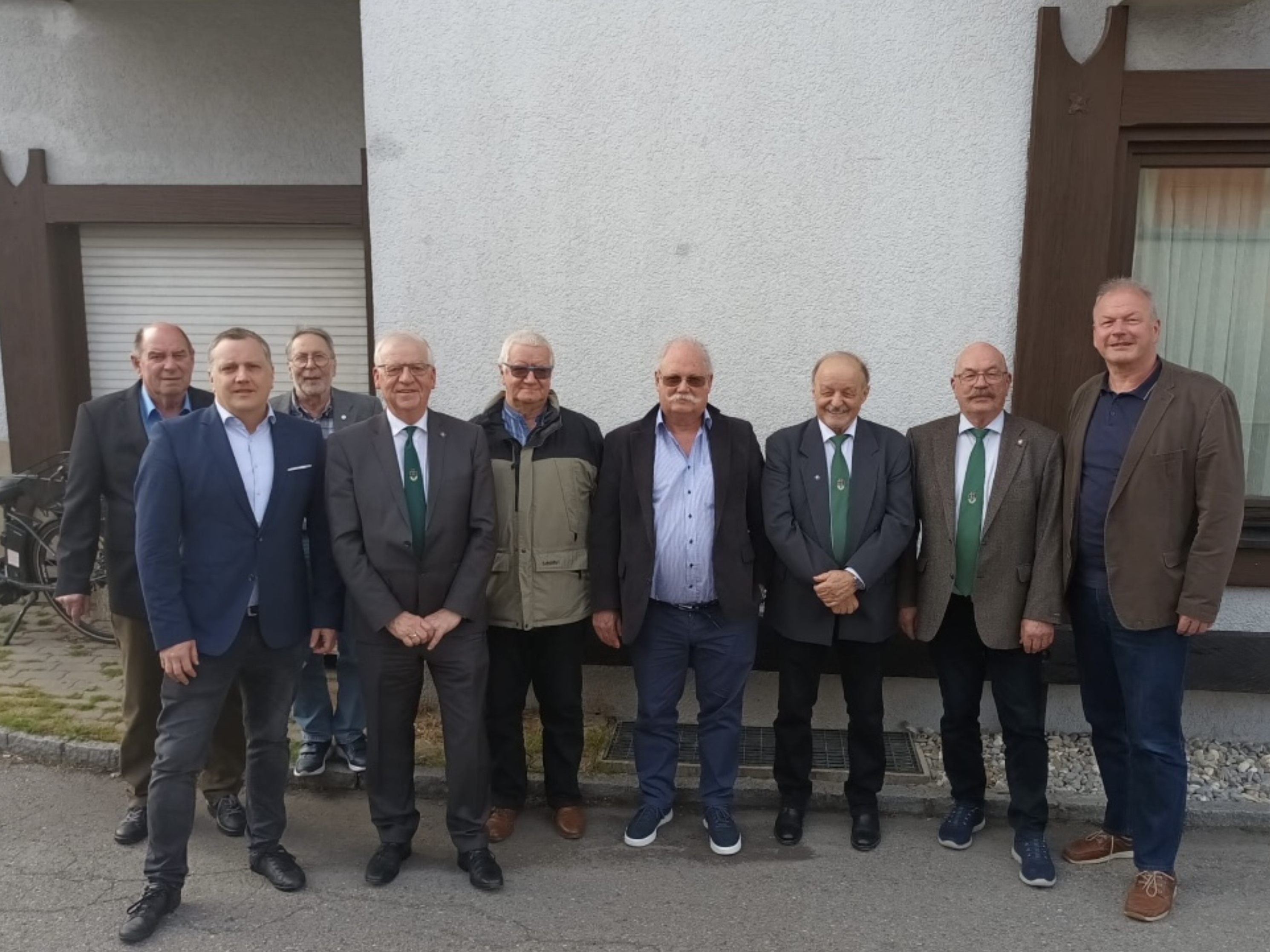 Der Vorstand des Kameradschaftsbundes Götzis mit Gemeinderat Christoph Längle und Bürgermeister Christian Loacker