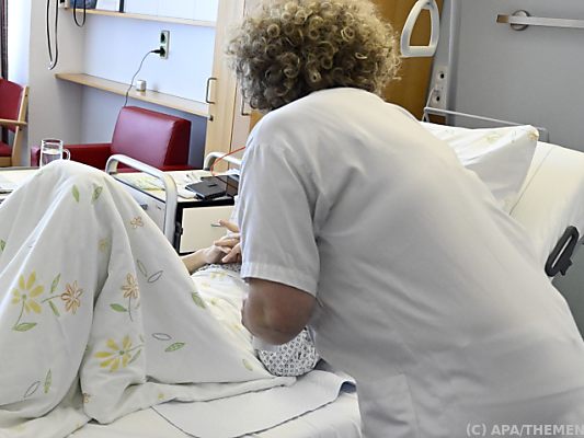 Heinisch fordert Anerkennung und flexible Arbeitszeiten in der Pflege Heinisch fordert Anerkennung und flexible Arbeitszeiten in der Pflege