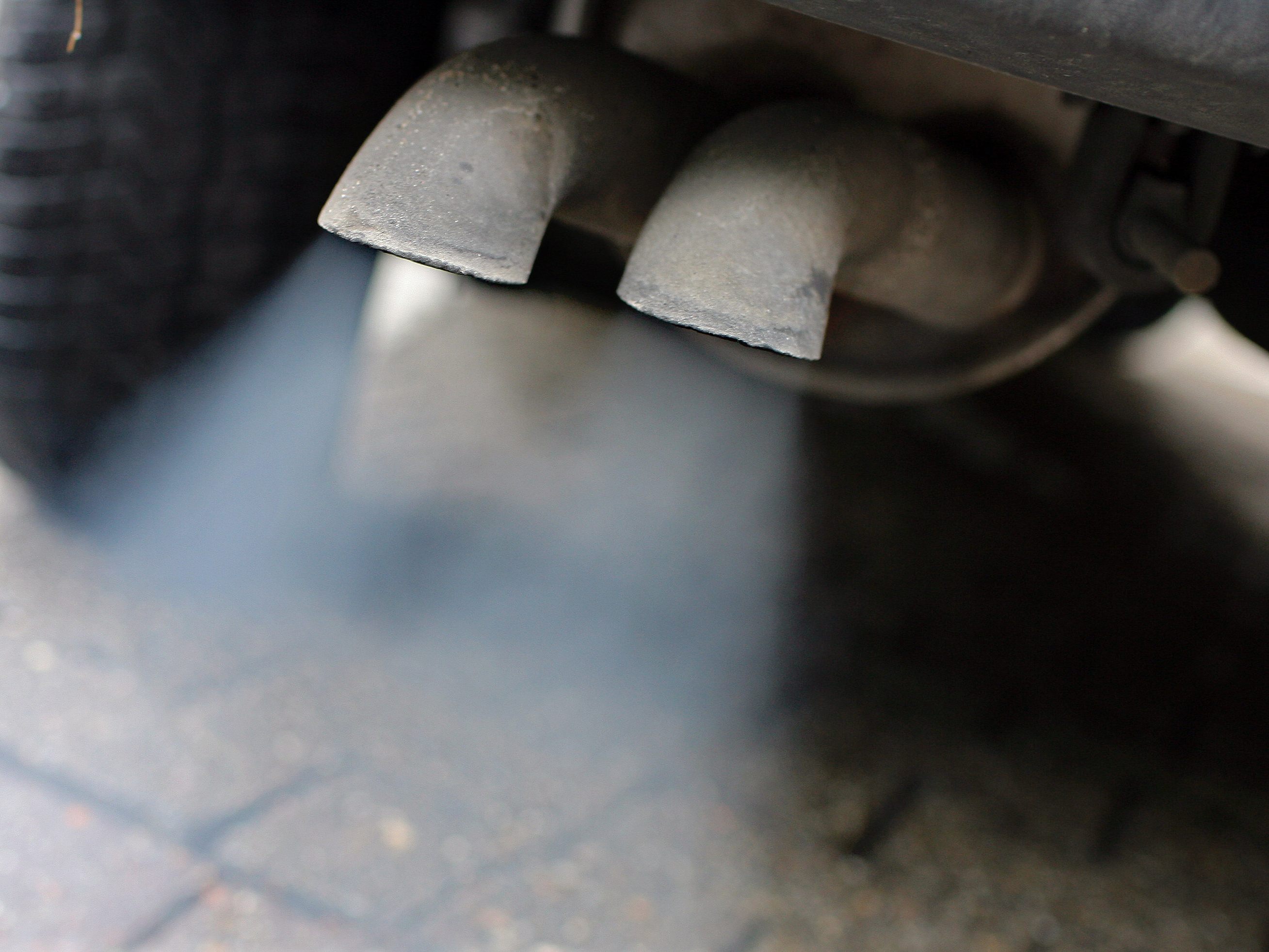 Der Verbrenner-Motor sorgt für dicke Luft in der Koalition. Der Verbrenner-Motor sorgt für dicke Luft in der Koalition.