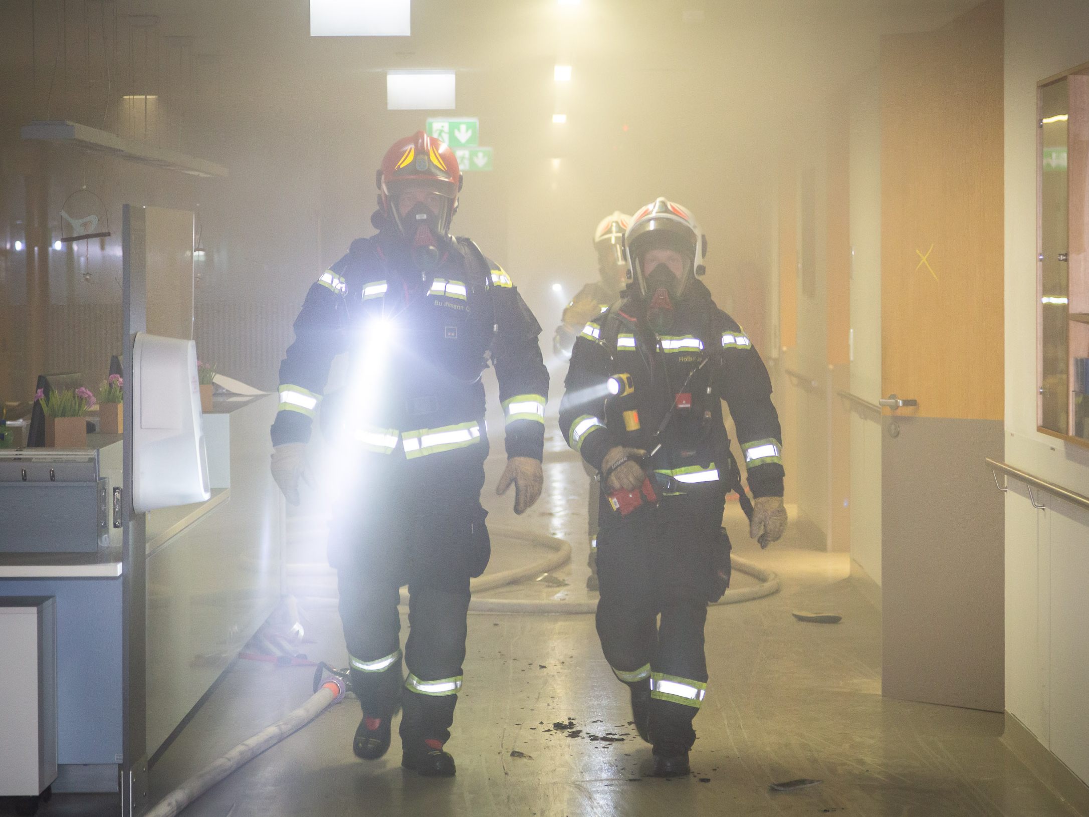Der Brand im Landesklinikum Mödling, bei dem drei Patienten ums Leben gekommen waren, wurde vermutlich durch eine Zigarette ausgelöst.