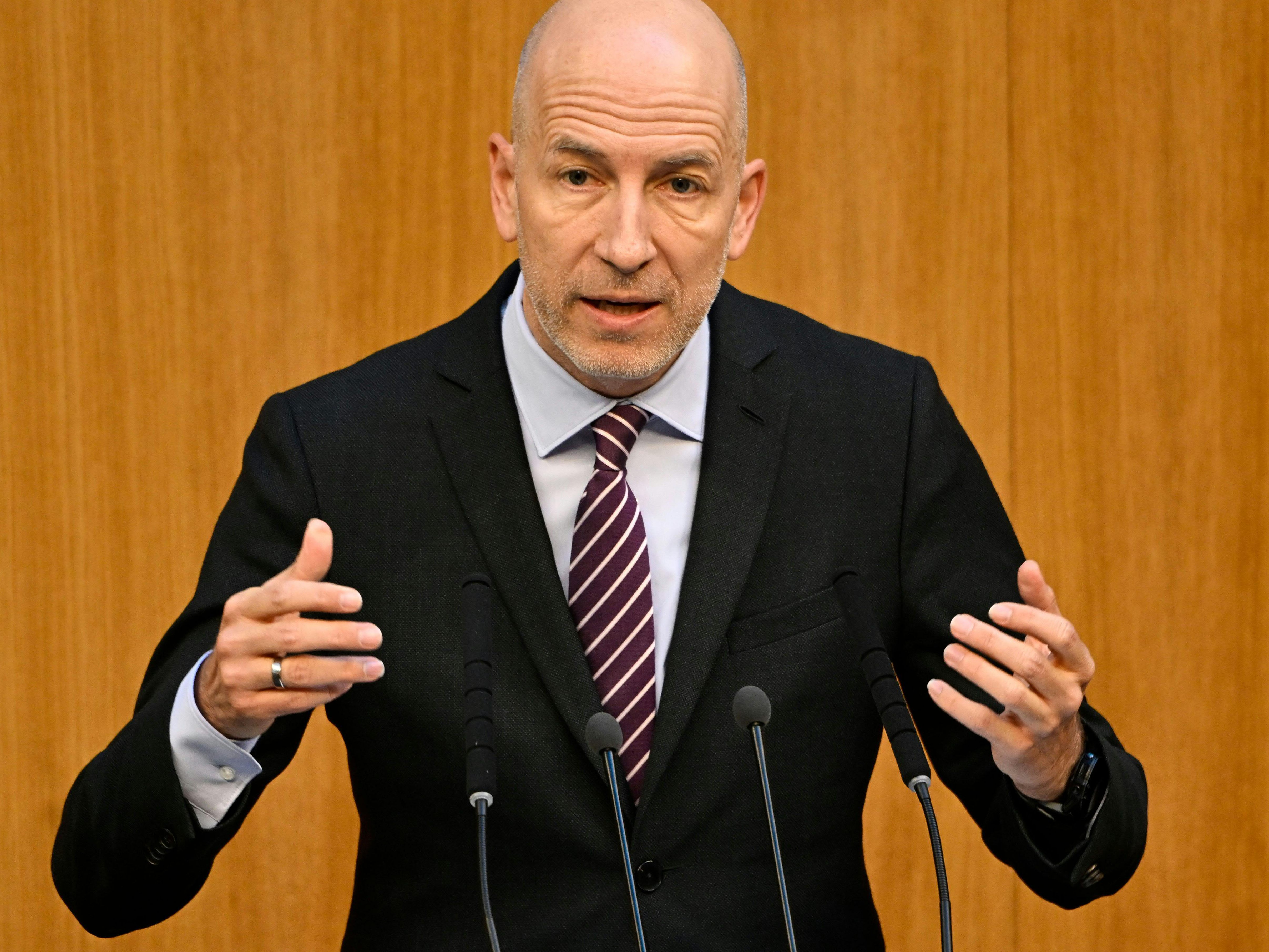 Das Kontingent für Saisonniers wurde vergößert. Das Kontingent für Saisonniers wurde vergößert.