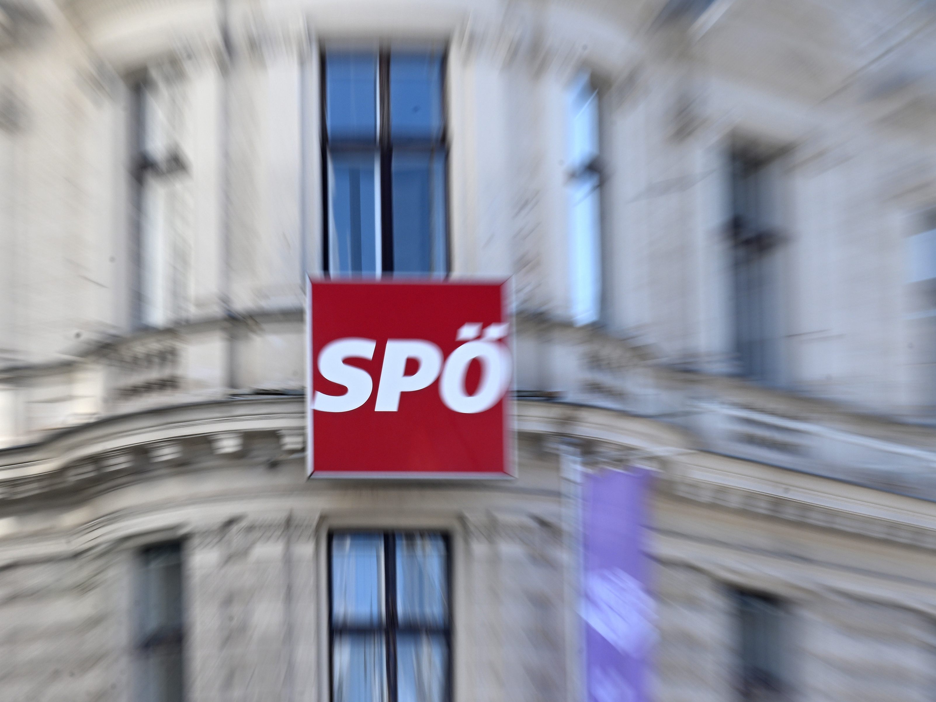 Die SPÖ-Gremien beraten sich. Die SPÖ-Gremien beraten sich.