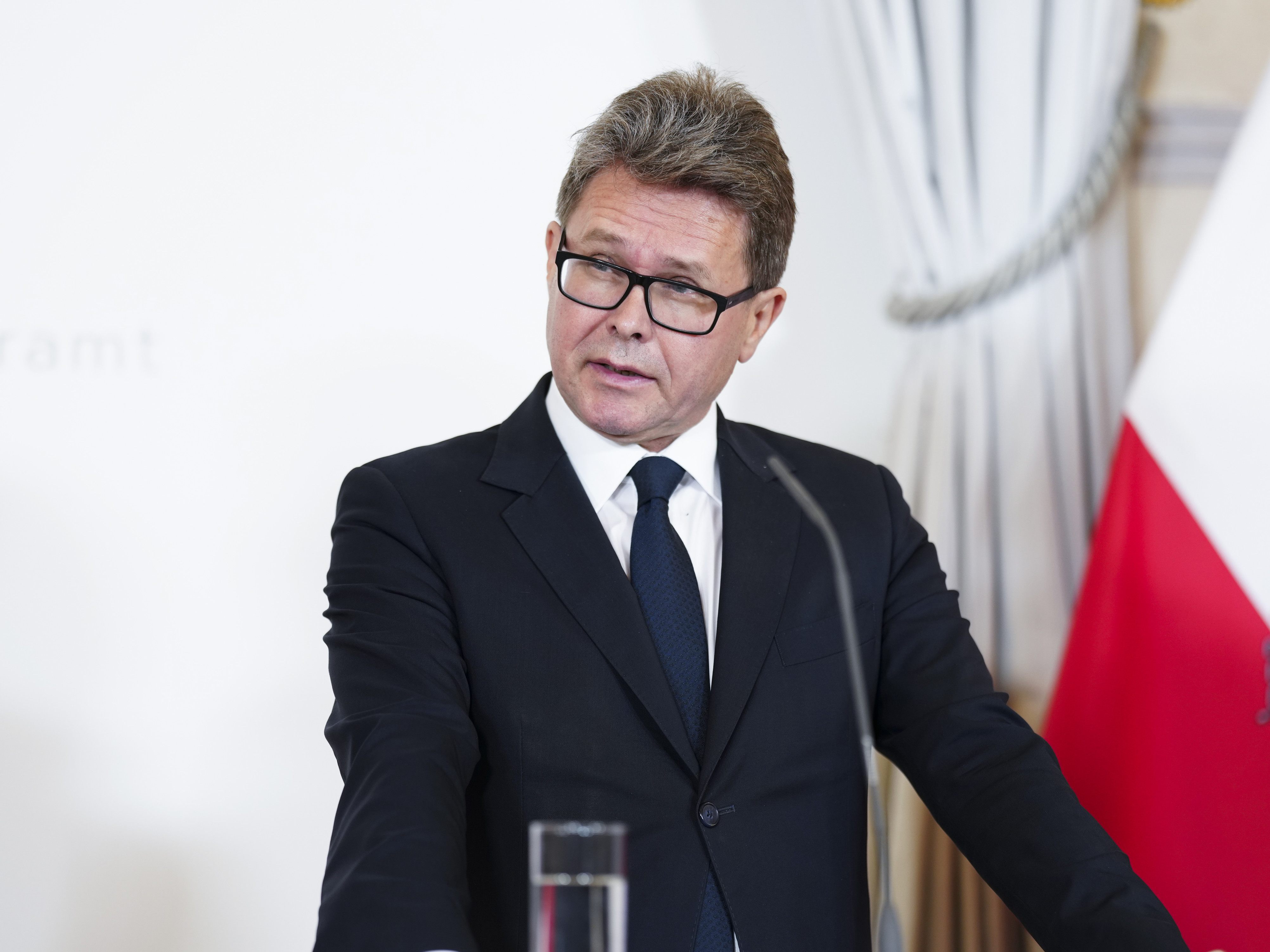 Bildungsminister Martin Polaschek (ÖVP) präsentiert am Donnerstag die Aktion "Elementar Plus: Profis für unsere Kinder".