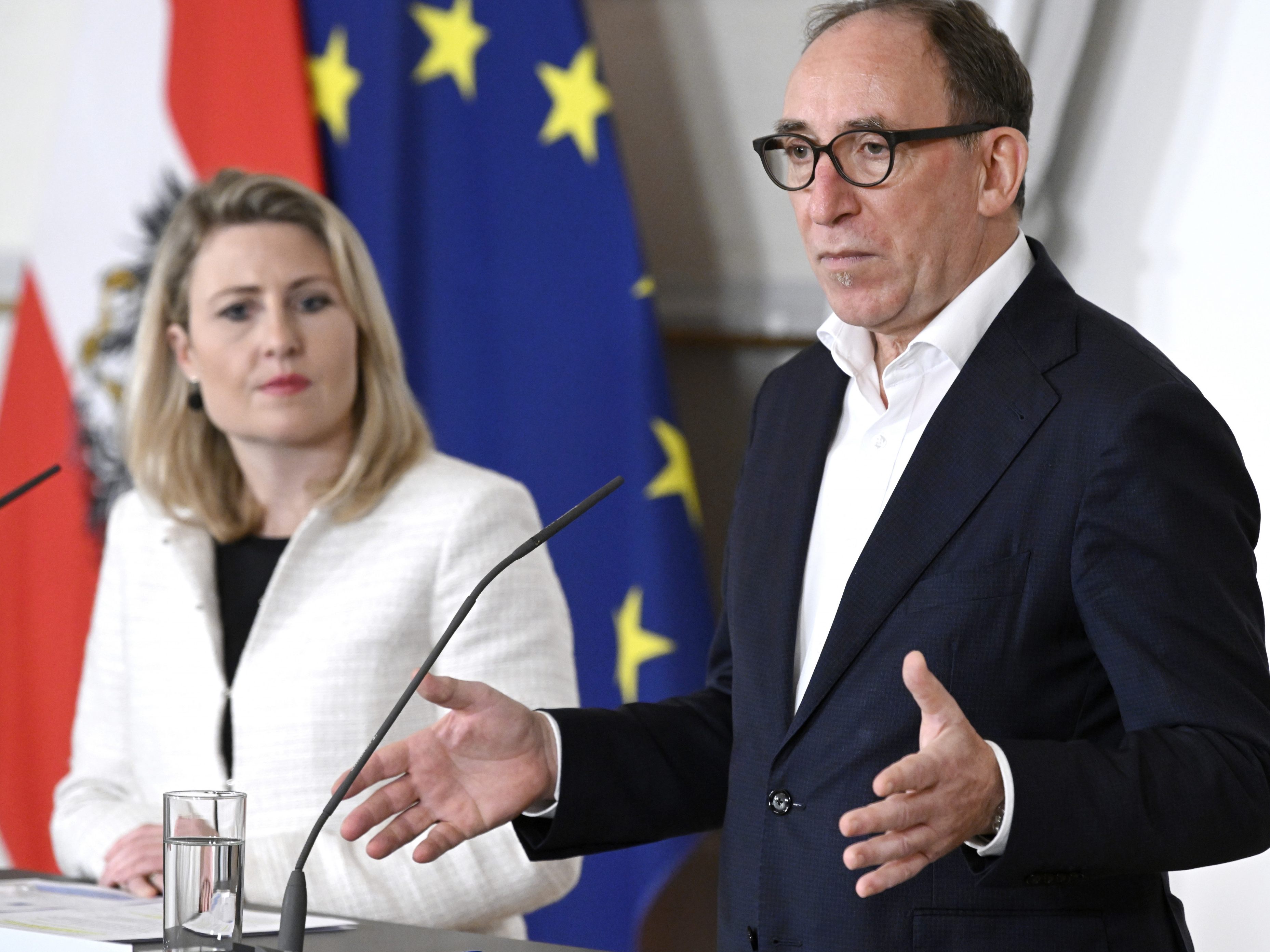 Die Regierung präsentierte ein weiteres Maßnahmenpaket.