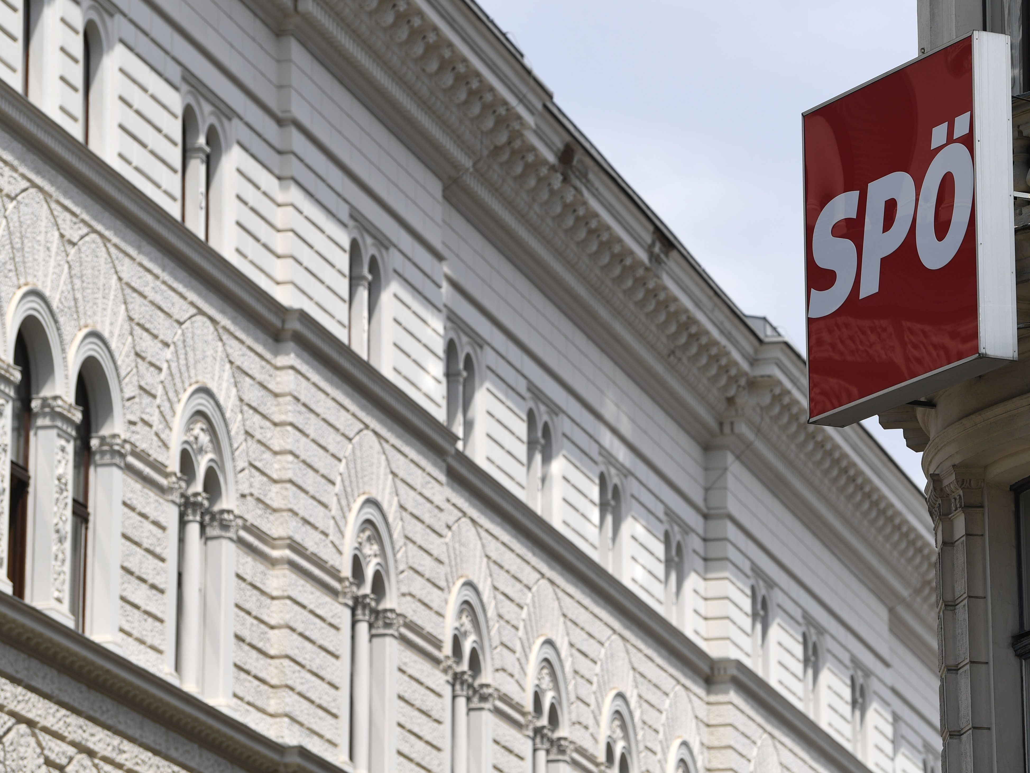 Von der SPÖ-Bundesgeschäftsführung wurde ein Gutachten vorgelegt.