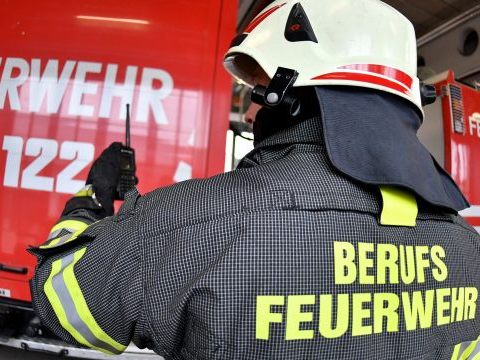 Die Feuerwehr konnte einen Mann aus einer brennenden Wohnung in Wien-Brigittenau retten.