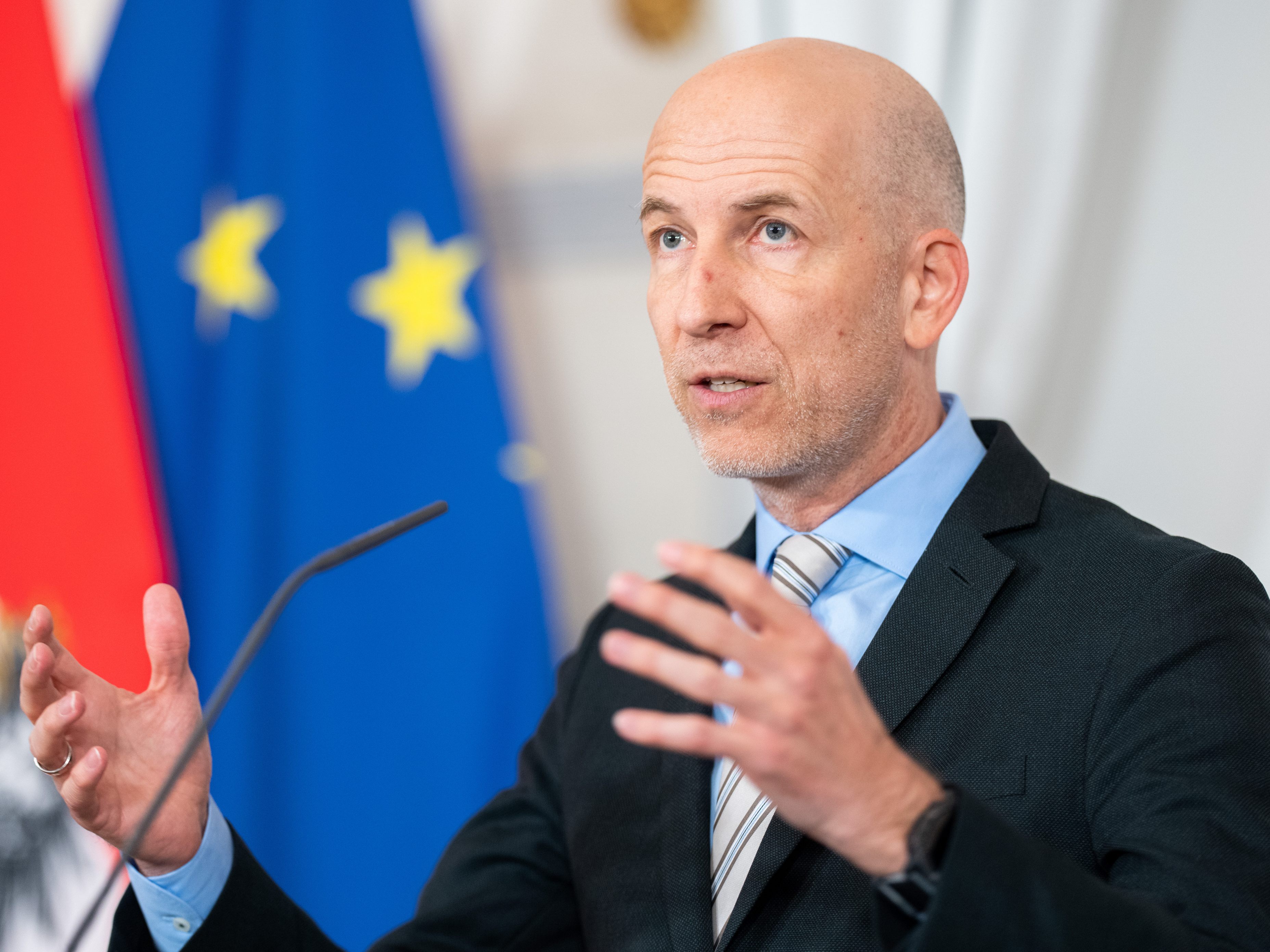 Laut Minister Kocher ist der Zeitplan für den Lebensmittel-Preisrechner noch offen.
