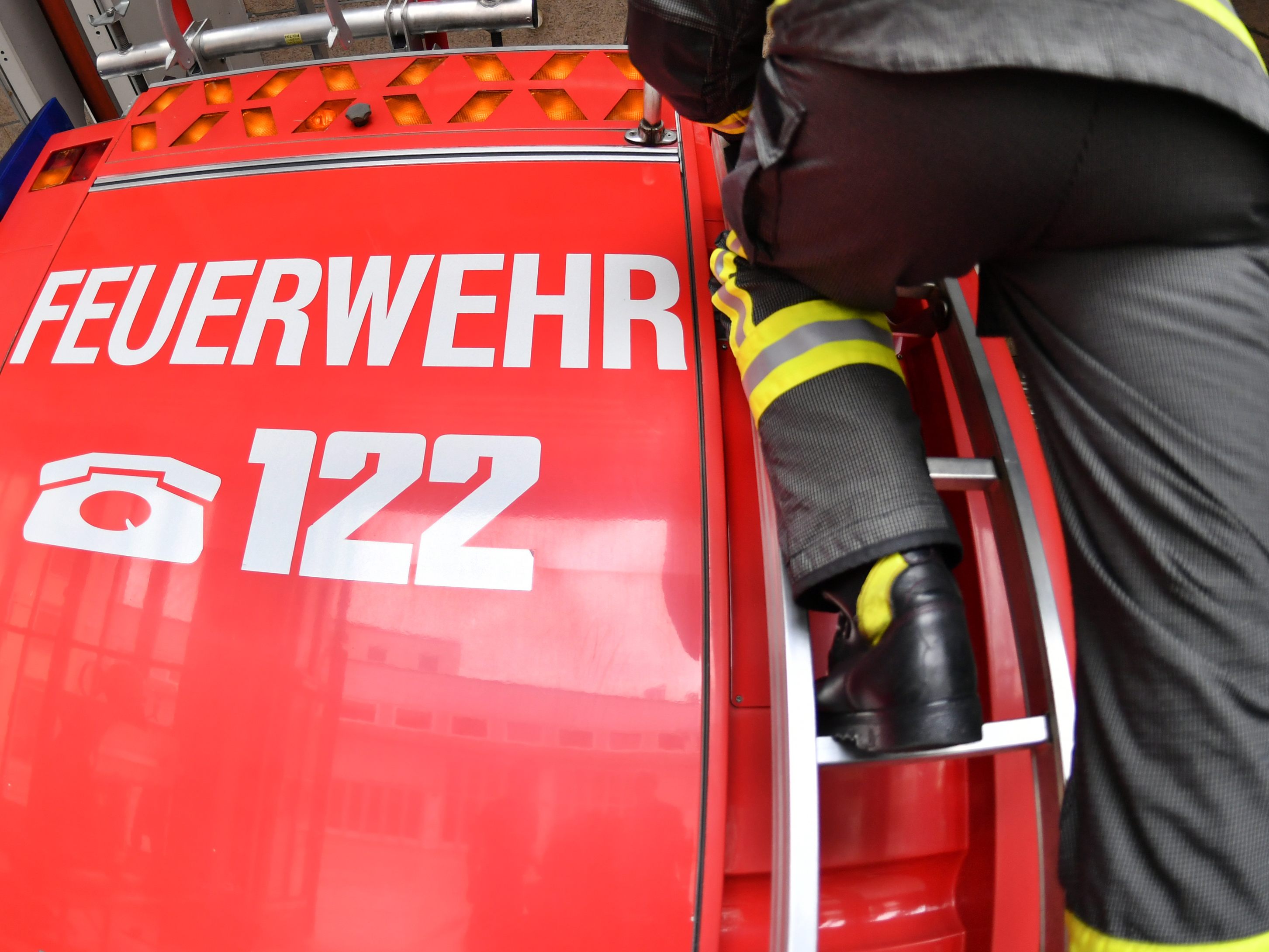 Ein Sturm in Niederösterreich beschädigte Häuser.