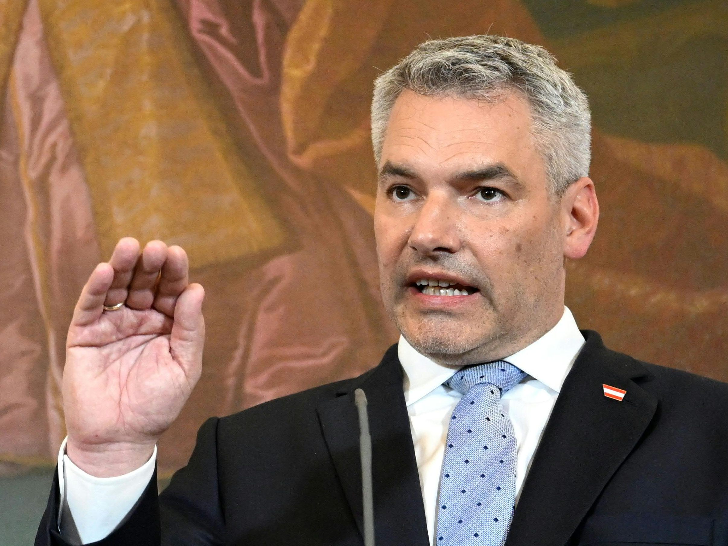 Nehammer ist für Vielfalt in der EU. Nehammer ist für Vielfalt in der EU.