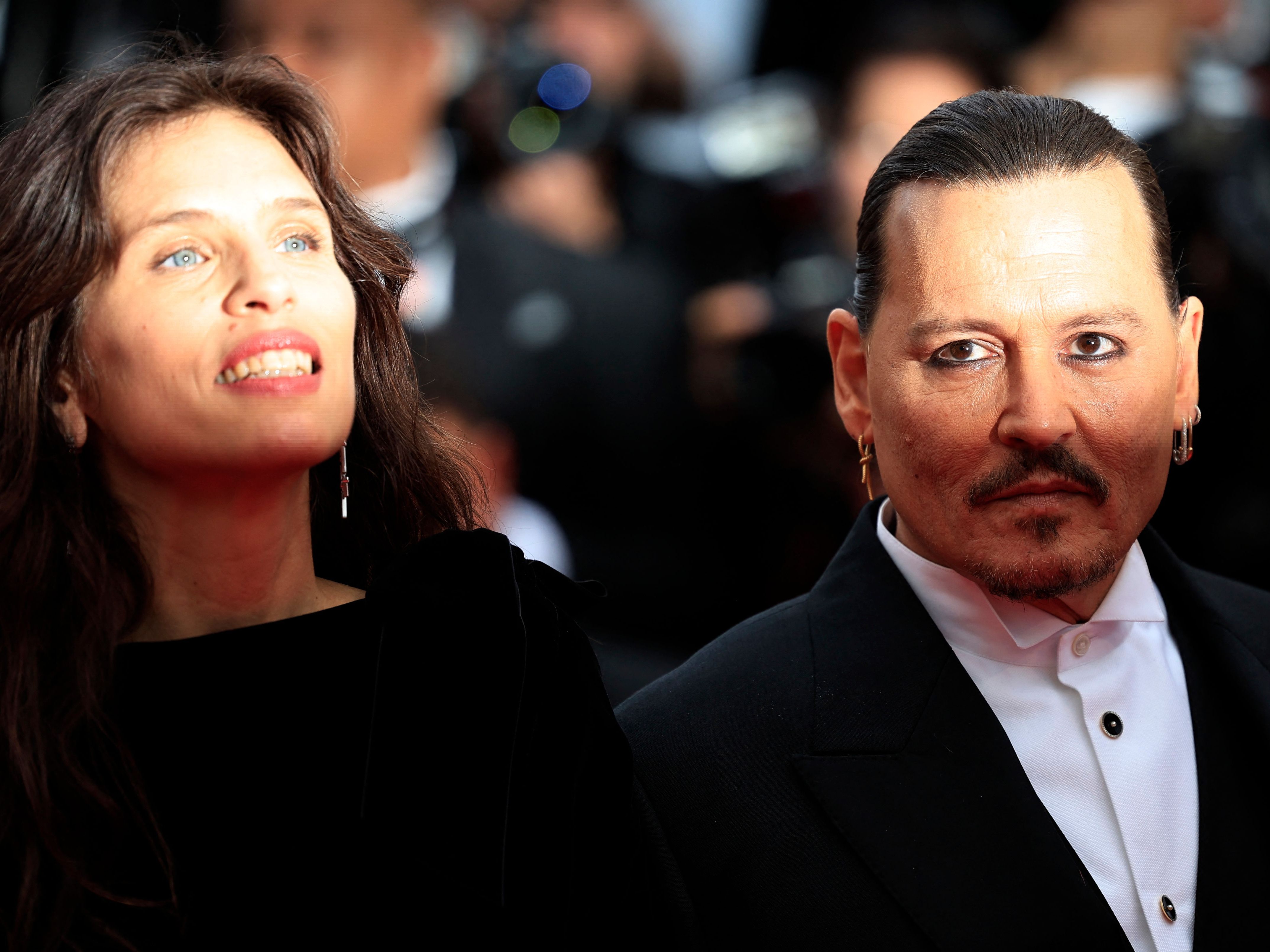 Johnny Depp feierte sein Comeback bei den Filmfestspielen in Cannes. Johnny Depp feierte sein Comeback bei den Filmfestspielen in Cannes.