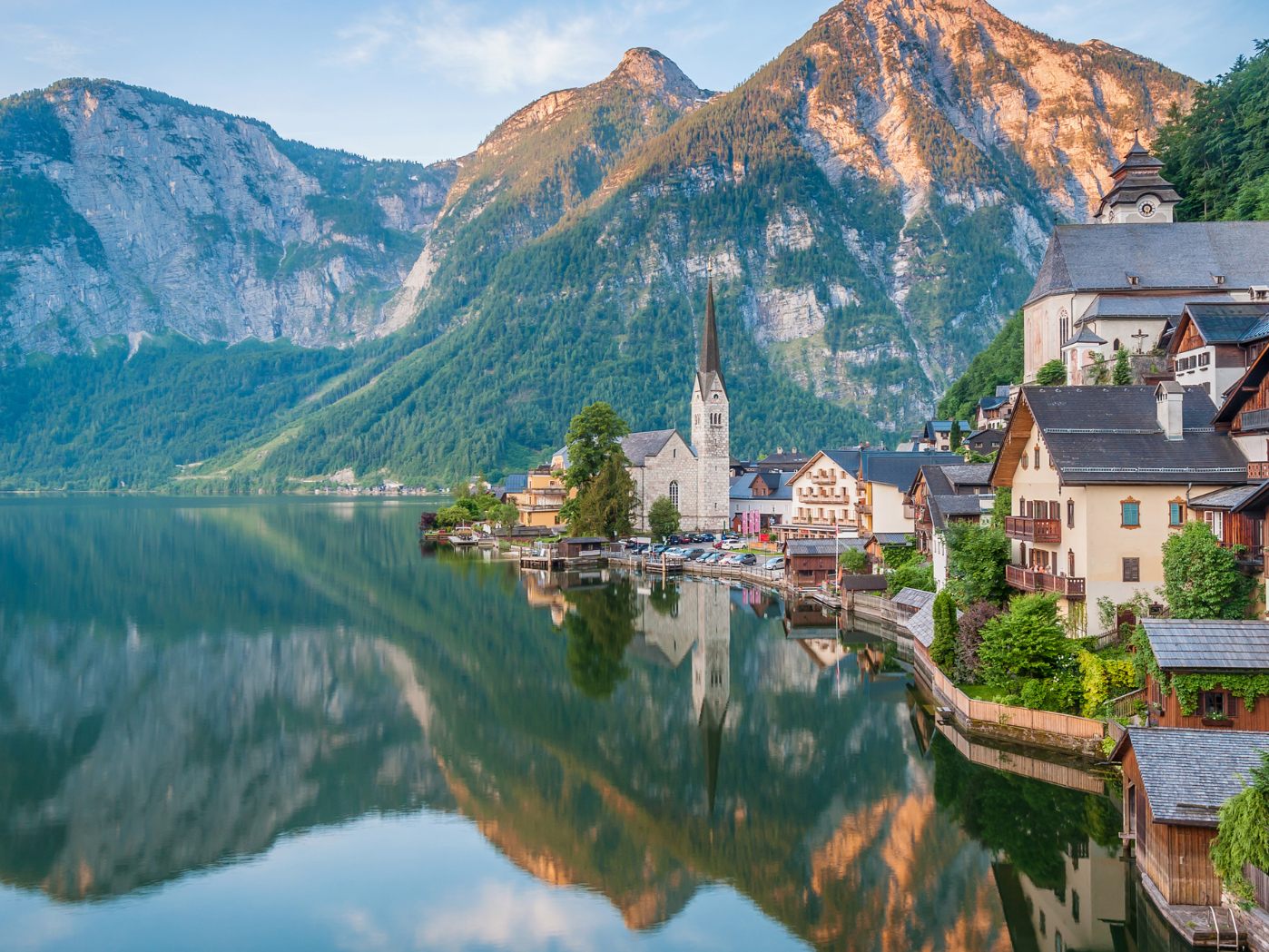 Der Tourismus ist vom Wohlwollen der Bevölkerung abhängig. Der Tourismus ist vom Wohlwollen der Bevölkerung abhängig.