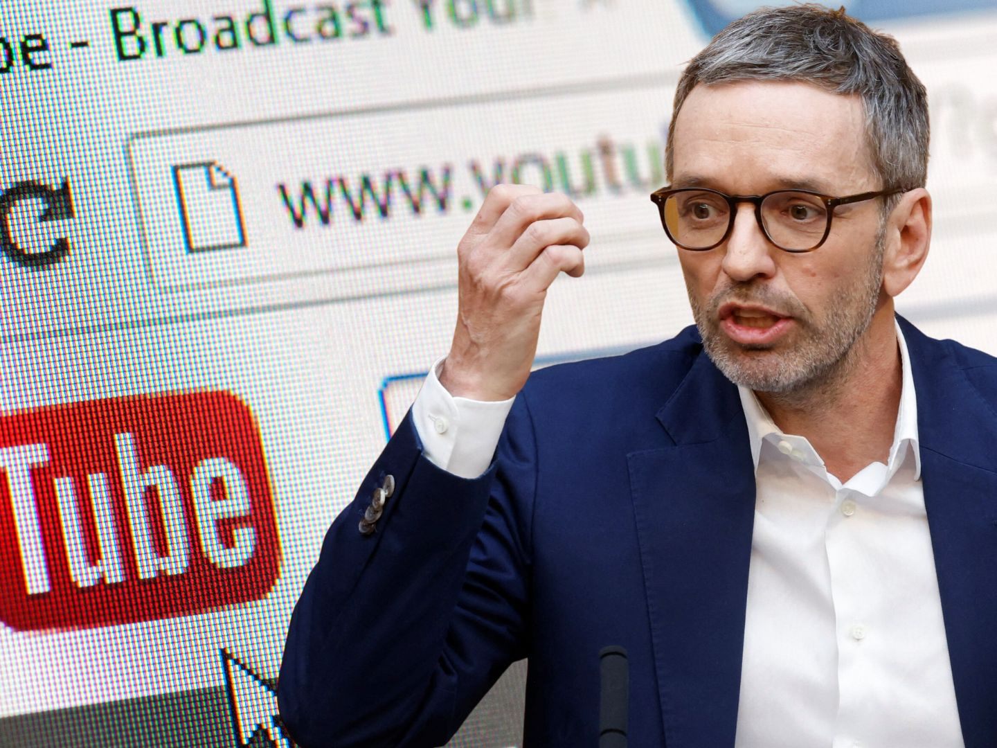FPÖ-Chef Kickl beklagt sich über die YouTube-Sperre. FPÖ-Chef Kickl beklagt sich über die YouTube-Sperre.