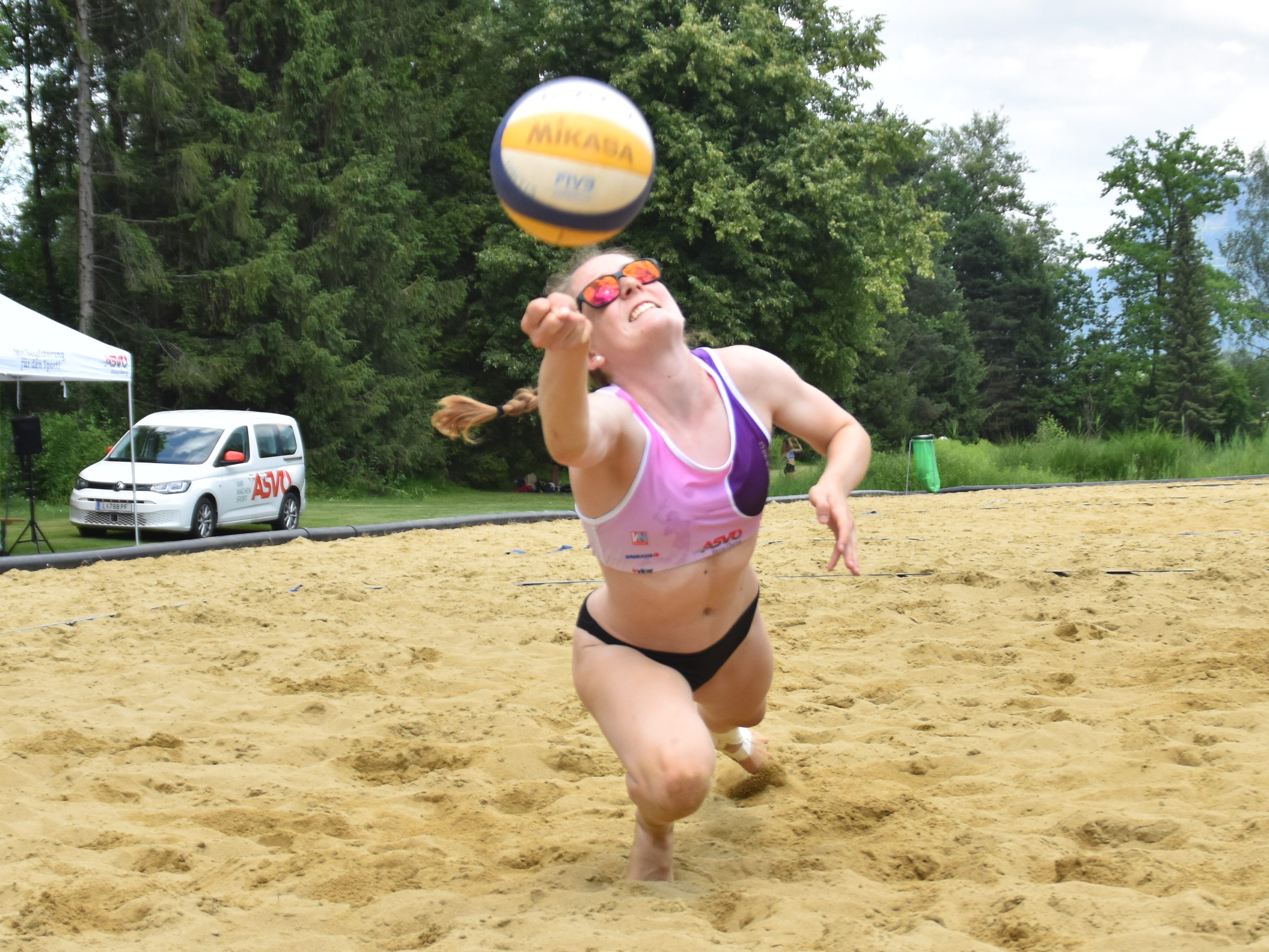 Um jeden Ball wird gekämpft