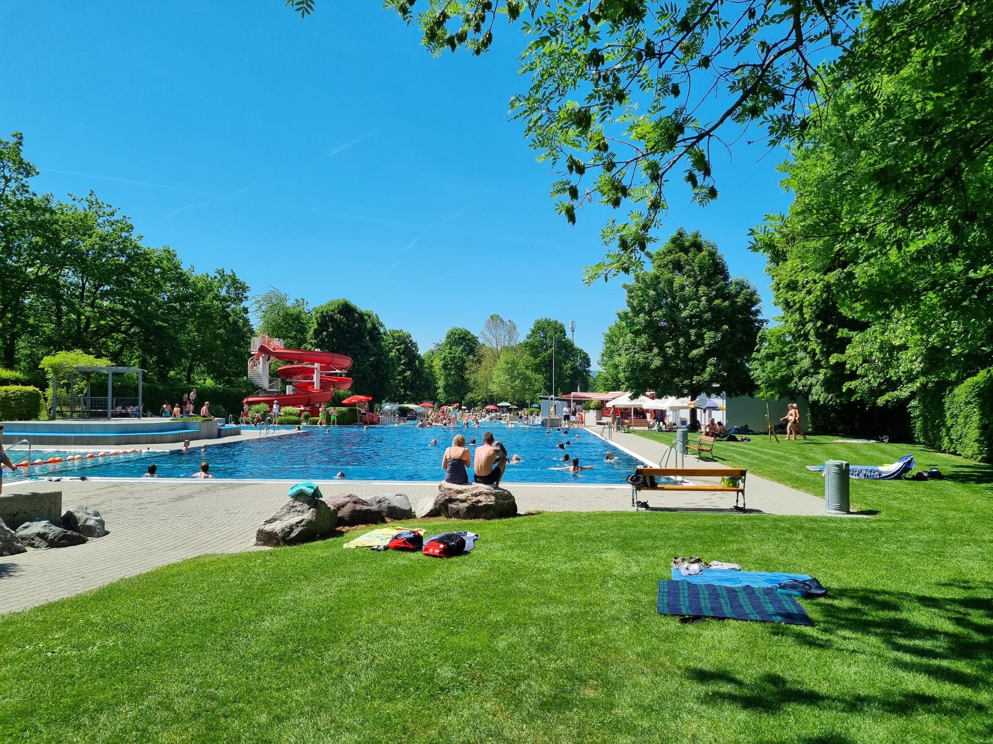 Das Erlebnisbad Frutzau startet in die Badesaison Das Erlebnisbad Frutzau startet in die Badesaison