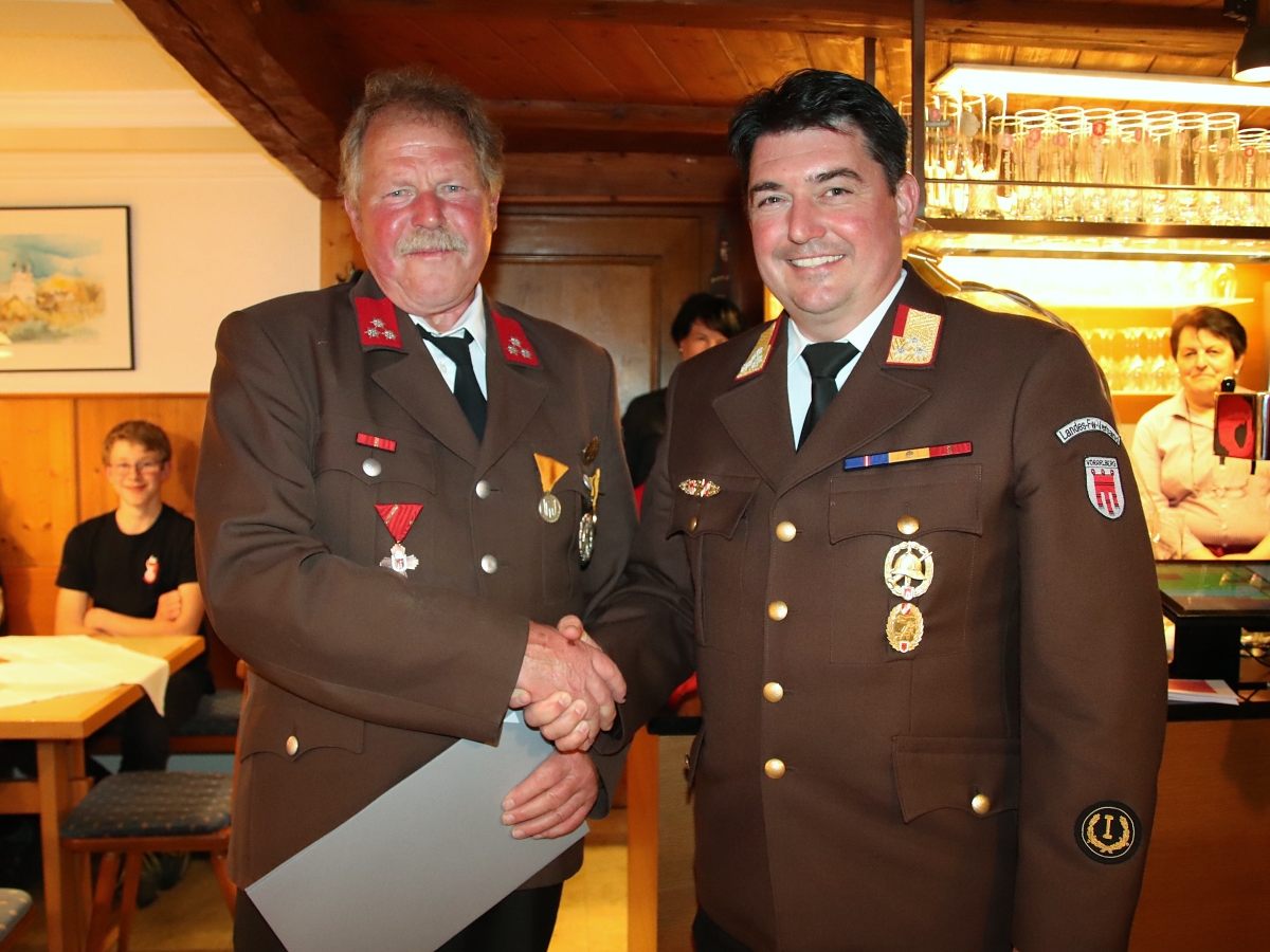 Ehrung für Hubert Flatz.