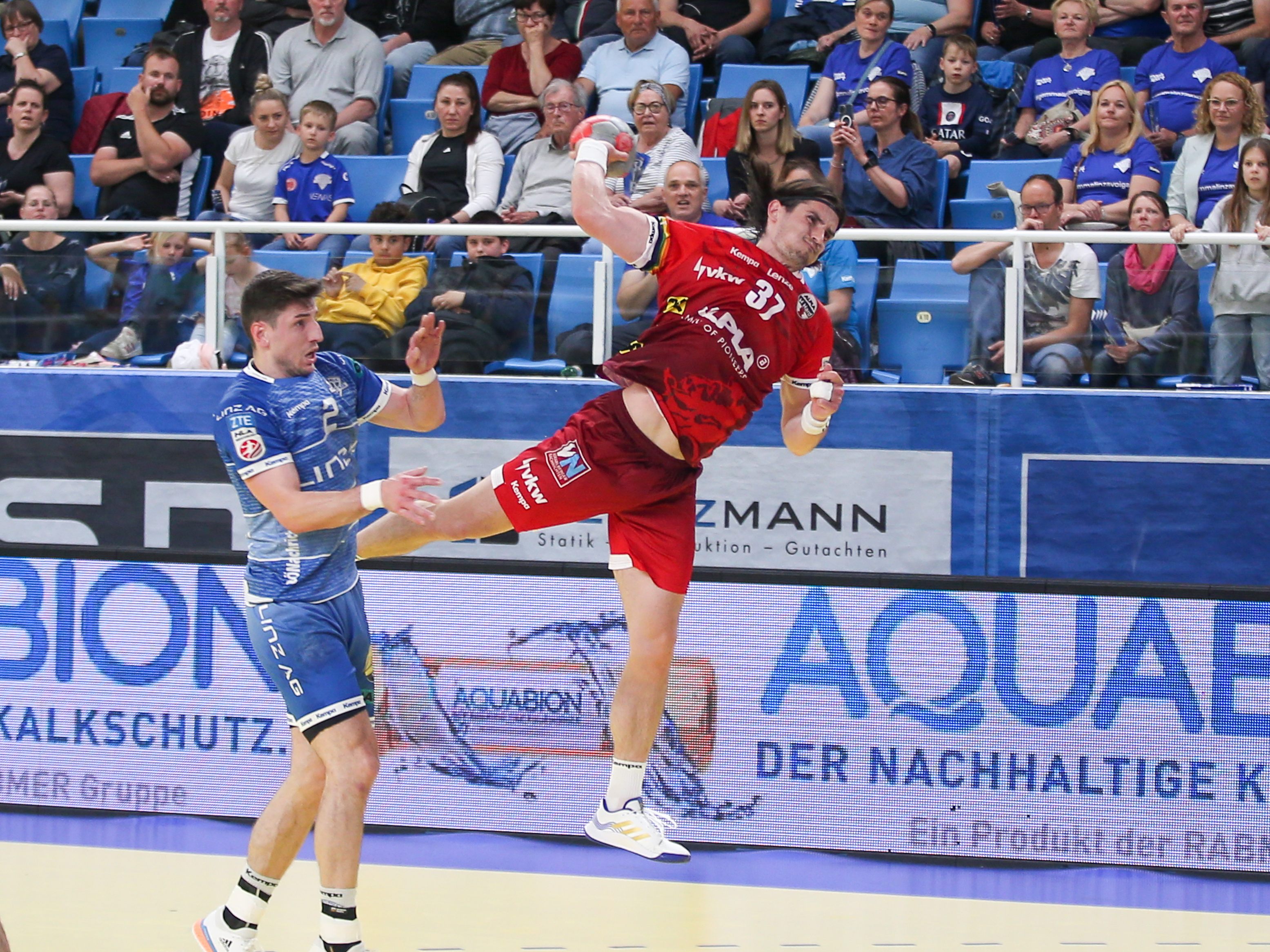 Auch Ivan Horvat konnte das überraschende Viertelfinal-Aus nicht verhindern. Auch Ivan Horvat konnte das überraschende Viertelfinal-Aus nicht verhindern.