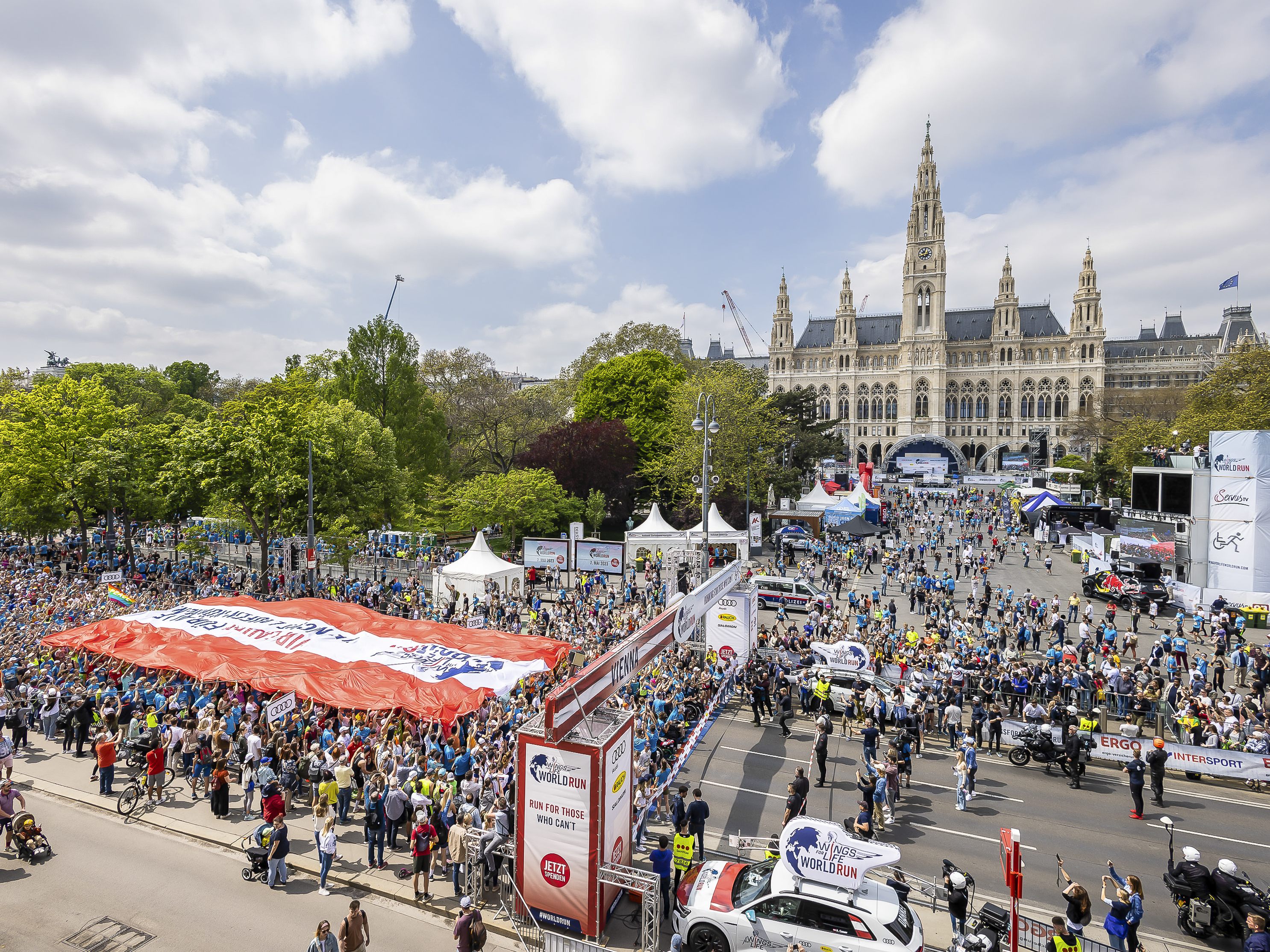Der 10. Wings for Life World Run feierte einen neuen Teilnehmer-Rekord. Der 10. Wings for Life World Run feierte einen neuen Teilnehmer-Rekord.