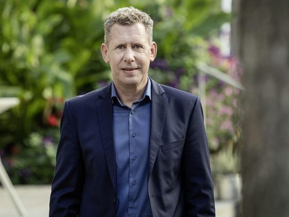 AK Präsident Bernhard Heinzle fordert, dass der Lebensmittelhandel für vorläufig drei Jahre verpflichtet werden soll, die Preise der zehn wichtigsten Grundnahrungsmittel festzusetzen. (Foto: Lukas Hämmerle)
