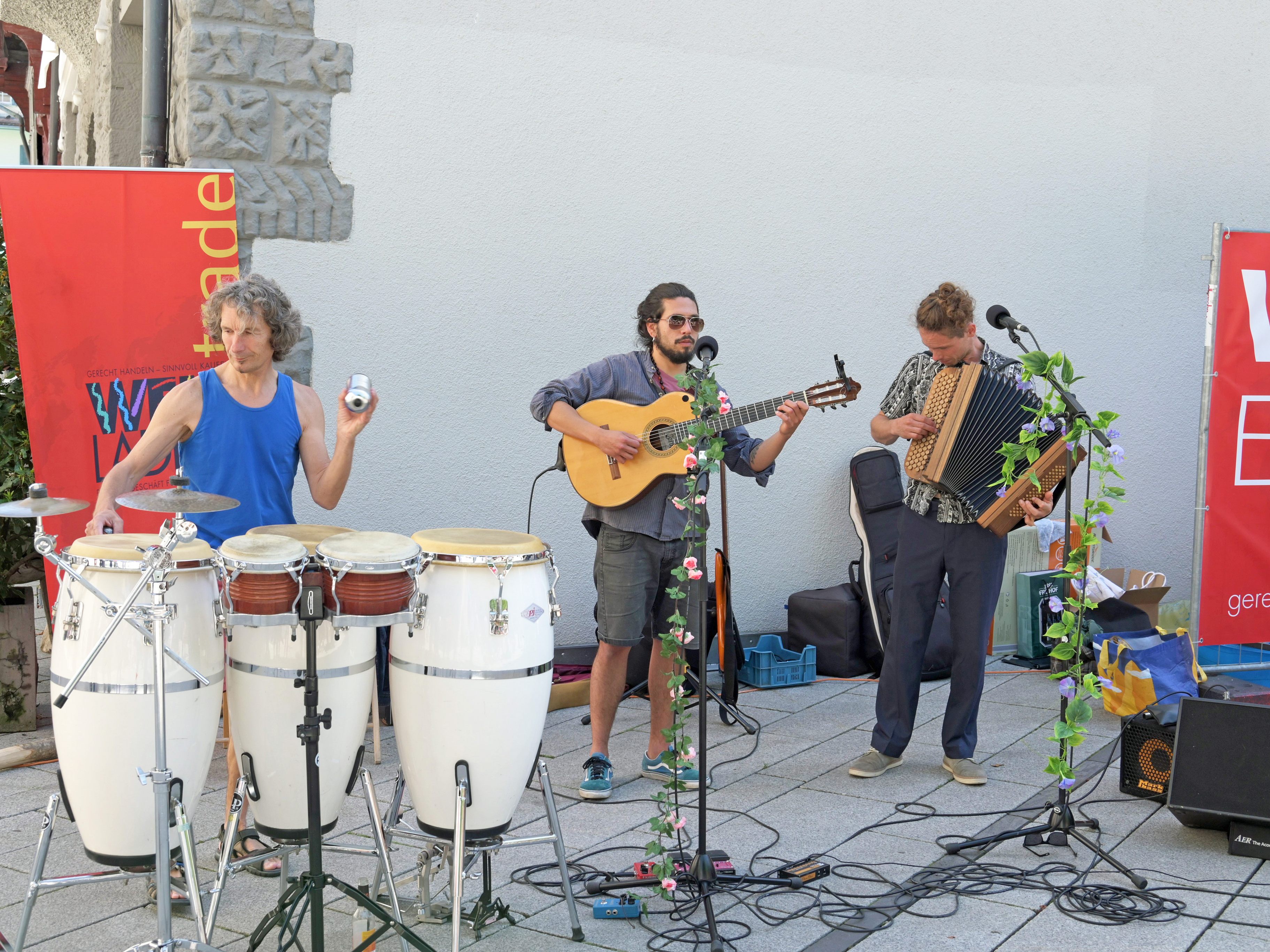 Beim Weltladentag in Dornbirn spielt die Gruppe „Musica de la Luz“ Musik aus aller Welt. Beim Weltladentag in Dornbirn spielt die Gruppe „Musica de la Luz“ Musik aus aller Welt.