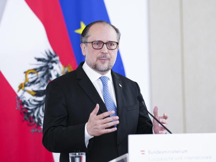 Außenminister Alexander Schallenberg (ÖVP): "Können Putin in gewisser Weise dankbar sein" Außenminister Alexander Schallenberg (ÖVP): "Können Putin in gewisser Weise dankbar sein"