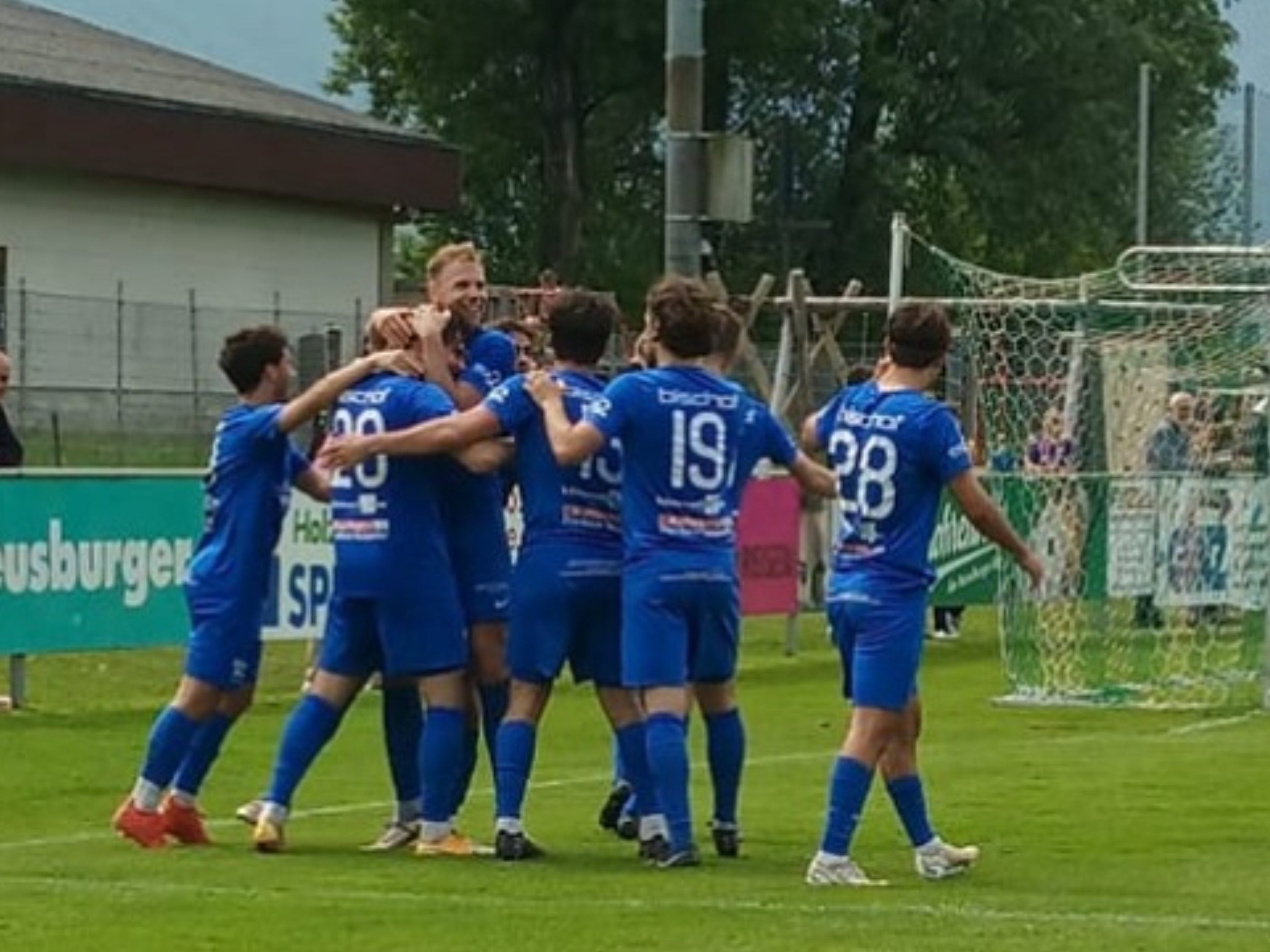 Große Freude bei der Admira über den zweiten Derbysieg in dieser Saison