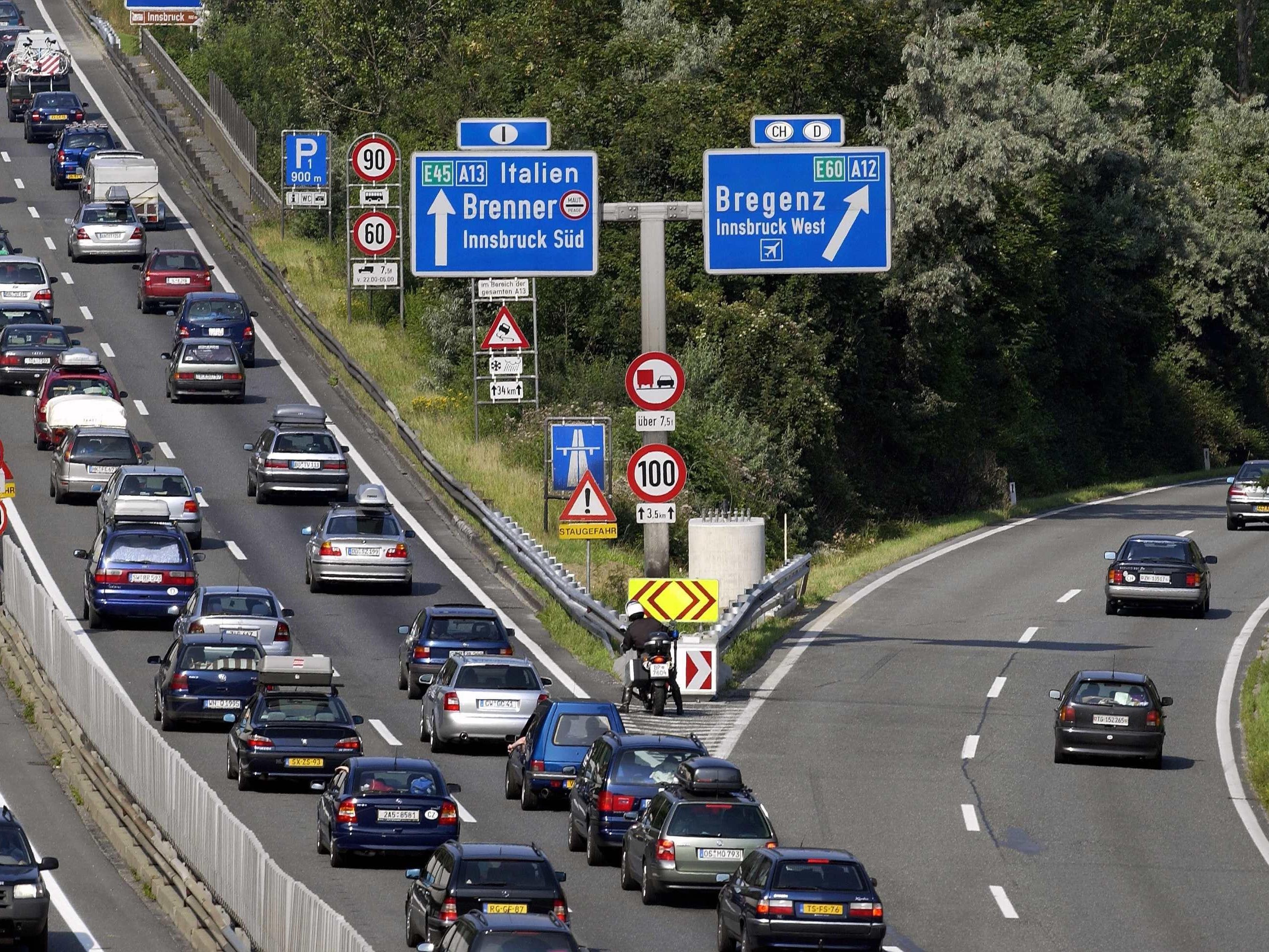 Die A13 wurde in Richtung Süden komplett gesperrt.