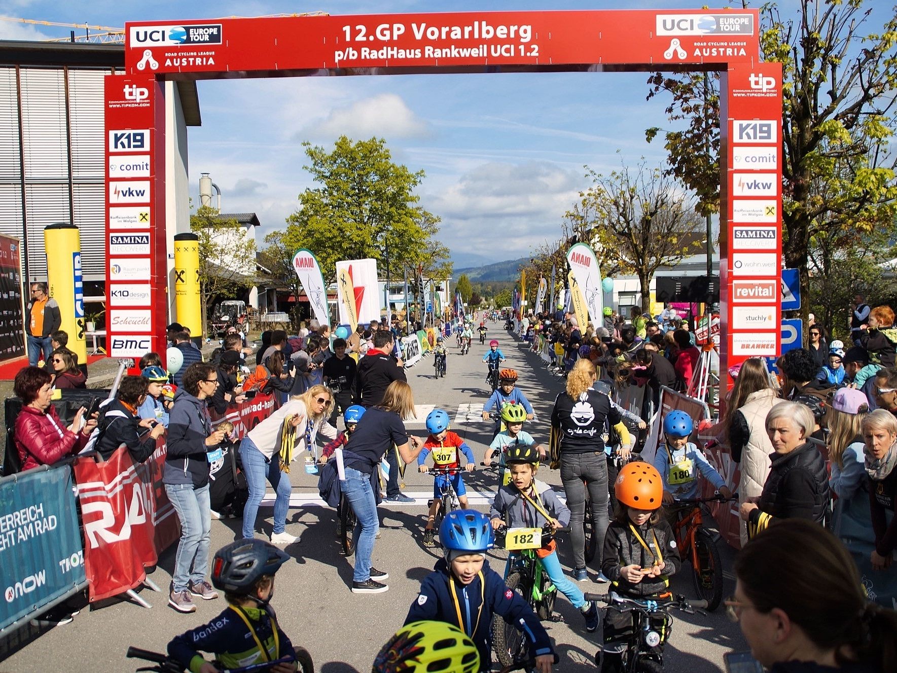 Alle begeisterten Bike-Kids sind am Sonntag eingeladen, um beim Käferle Cup in Dornbirn mitzumachen. Alle begeisterten Bike-Kids sind am Sonntag eingeladen, um beim Käferle Cup in Dornbirn mitzumachen.