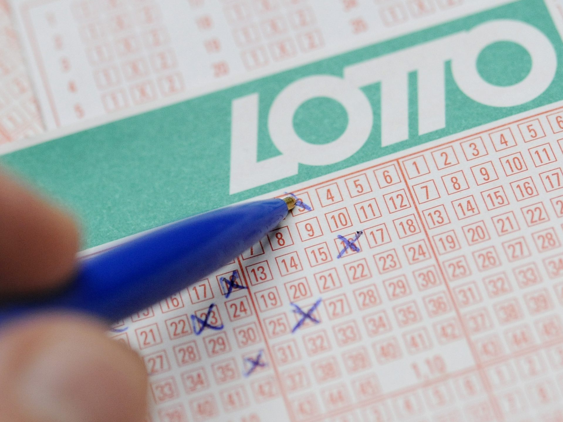 Am Sonntag geht es um einen Lotto-Dreifachjackpot.