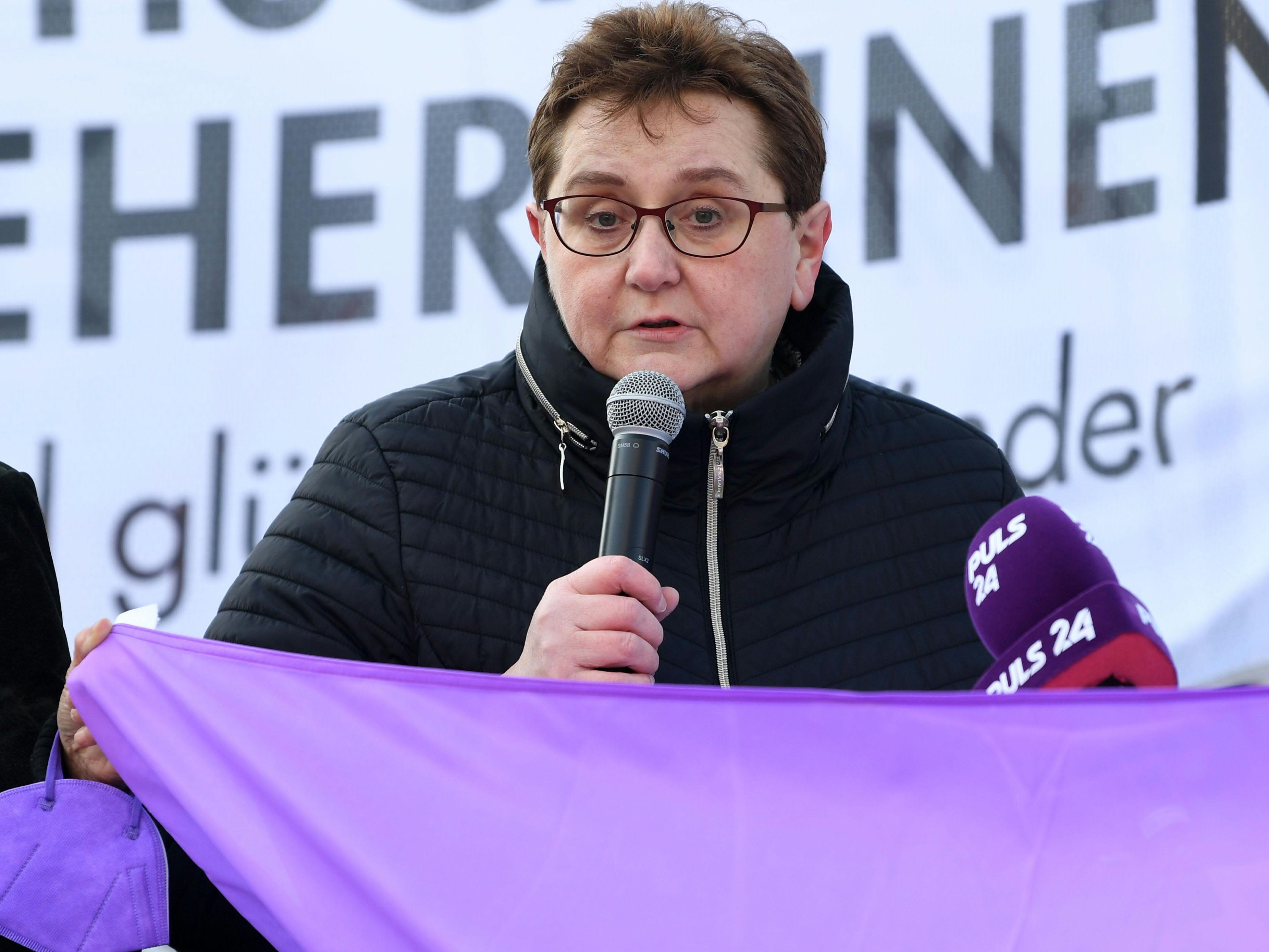 Pressekonferenz nach der Neu-Auszählung der Stimmen.