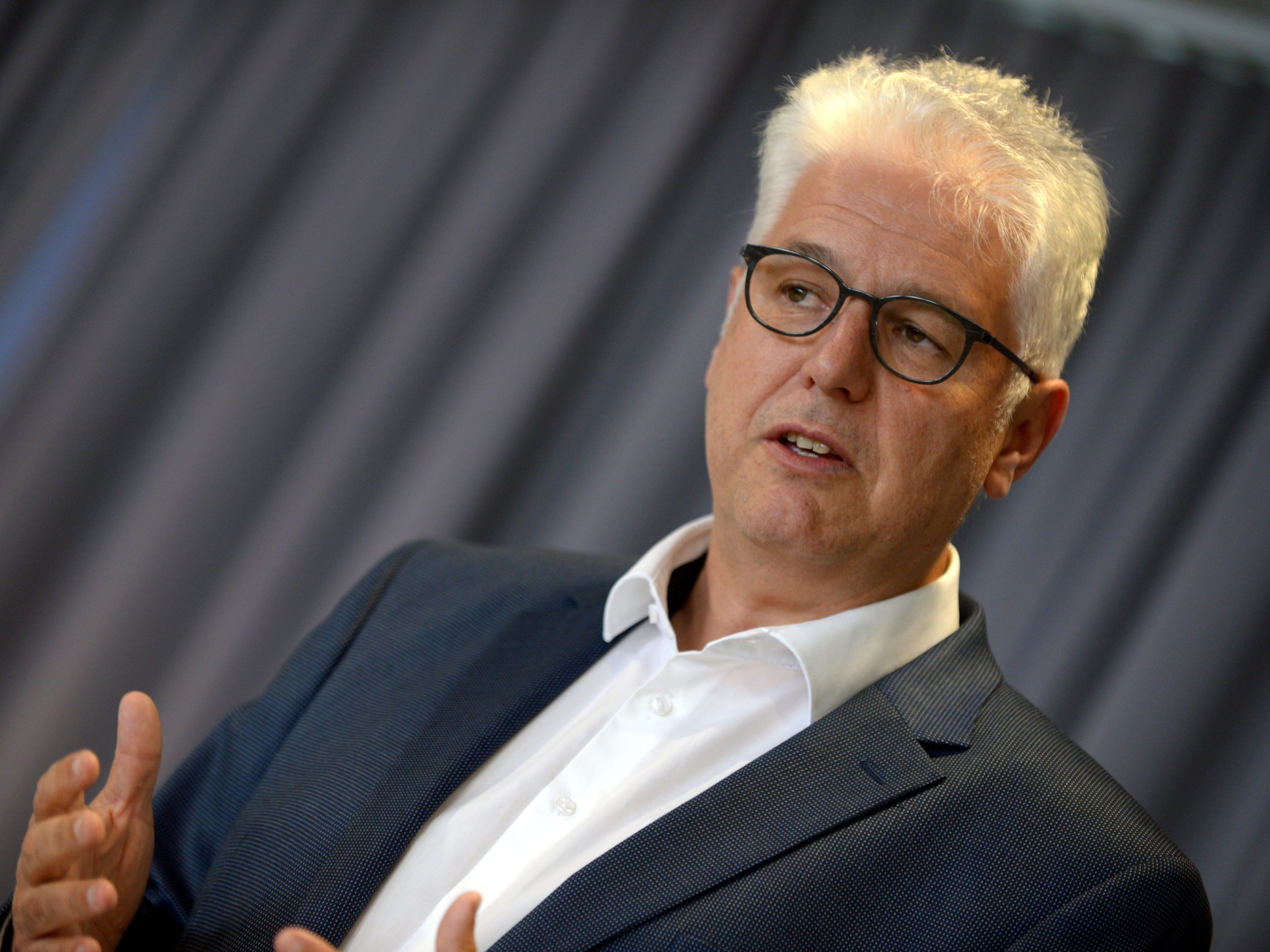 Huss will Nebenjobs für Spitalsärzte nur in Kassenpraxen.