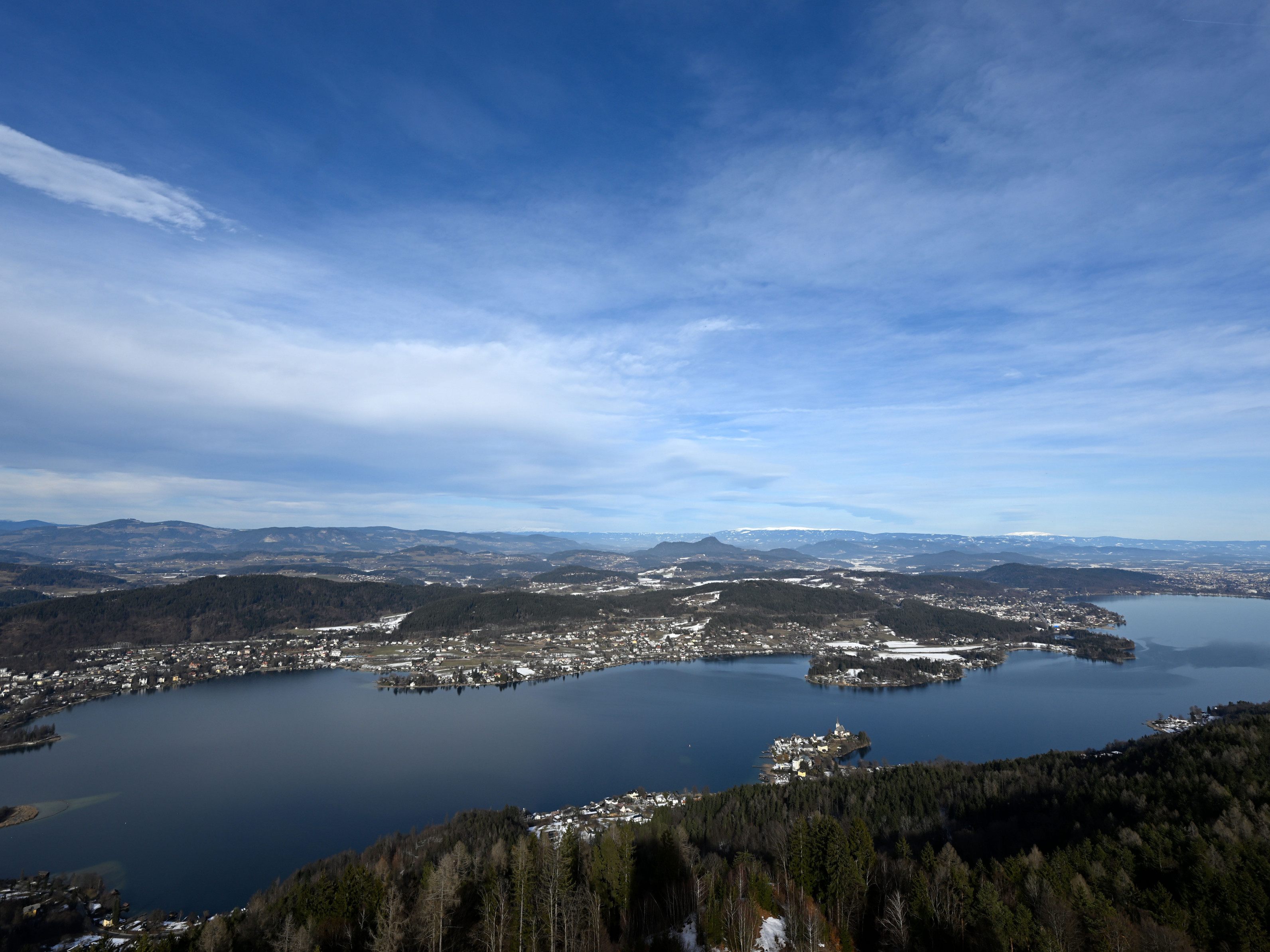 Mann aus Wien schwamm im Wörthersee, Ehefrau verlor ihn aus den Augen.