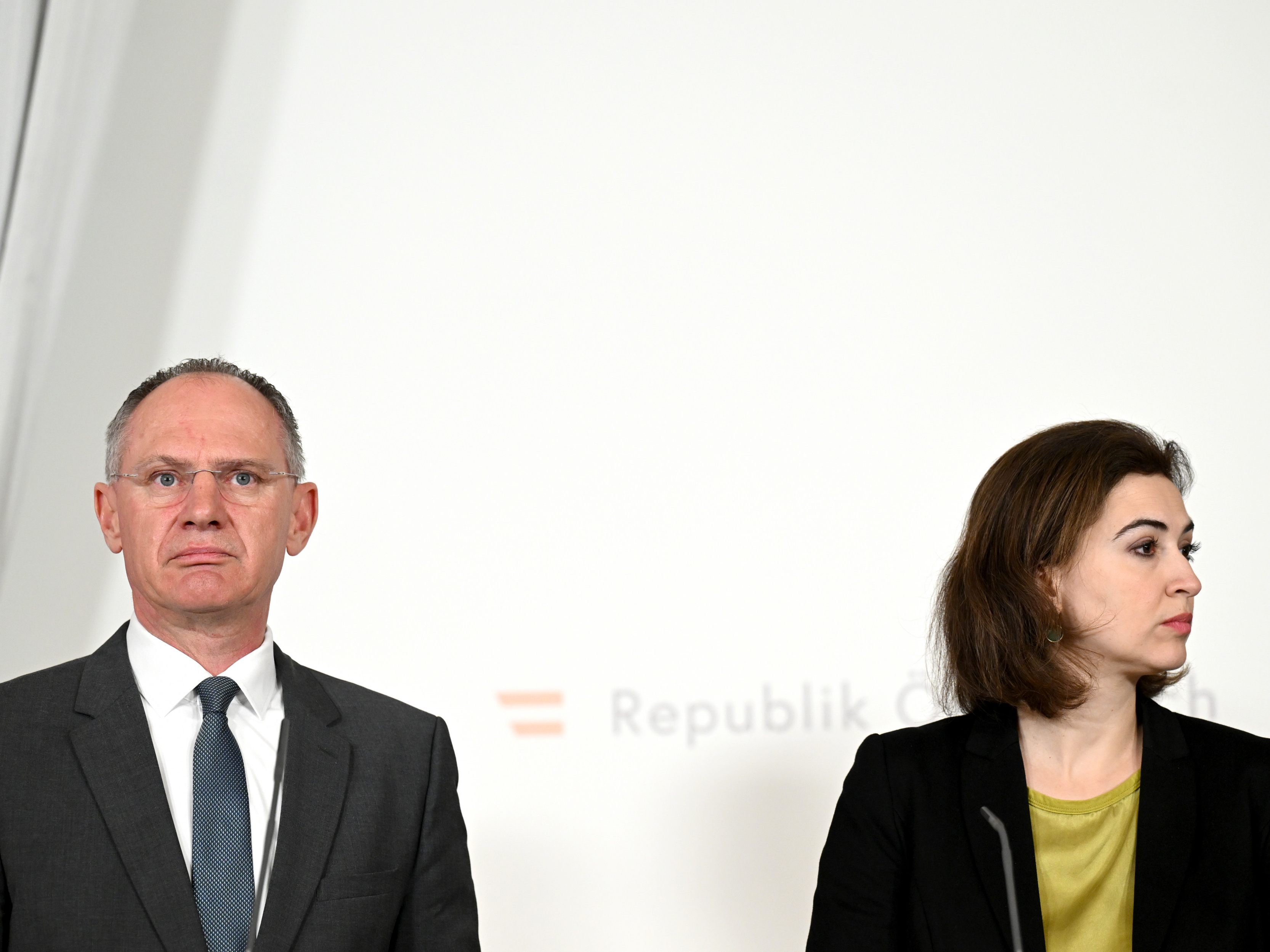Karner und Zadic bei einem Pressefoyer in diesem Jahr.