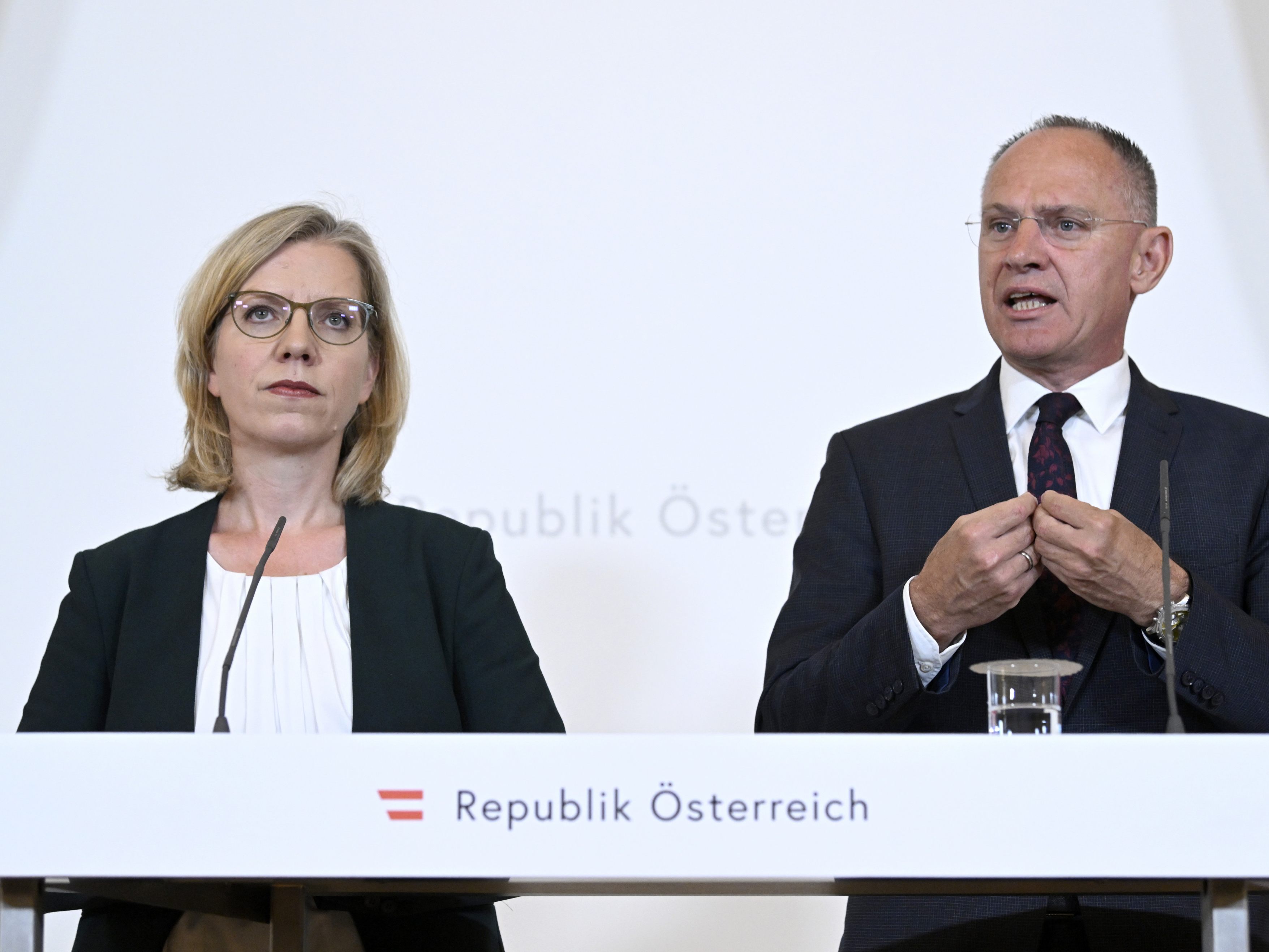 Den Live-Stream zum Pressefoyer gibt es auf VIENNA.at.