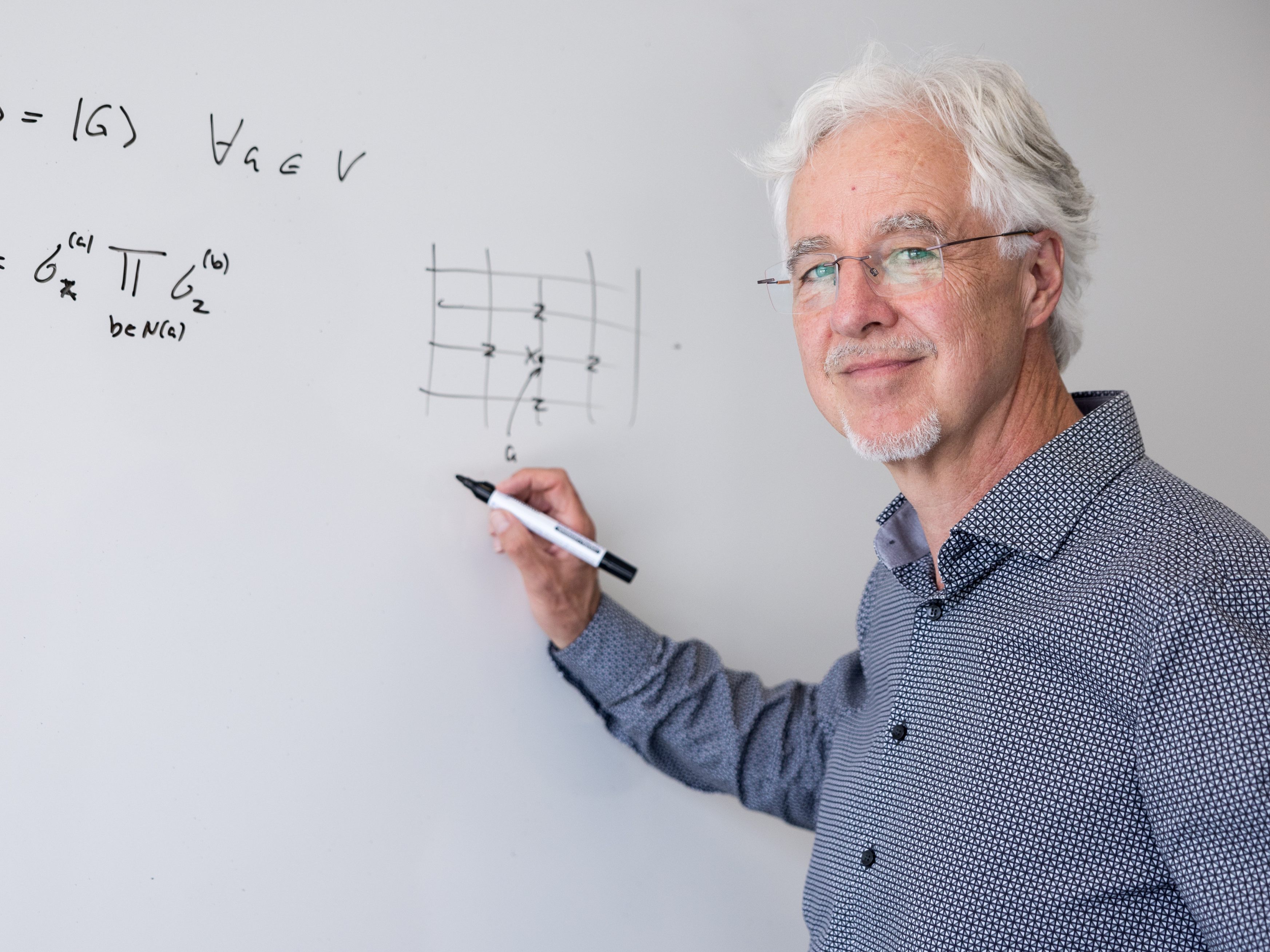 Der Wittgenstein-Preis geht an den Quantenphysiker Hans Jürgen Briegel. Der Wittgenstein-Preis geht an den Quantenphysiker Hans Jürgen Briegel.