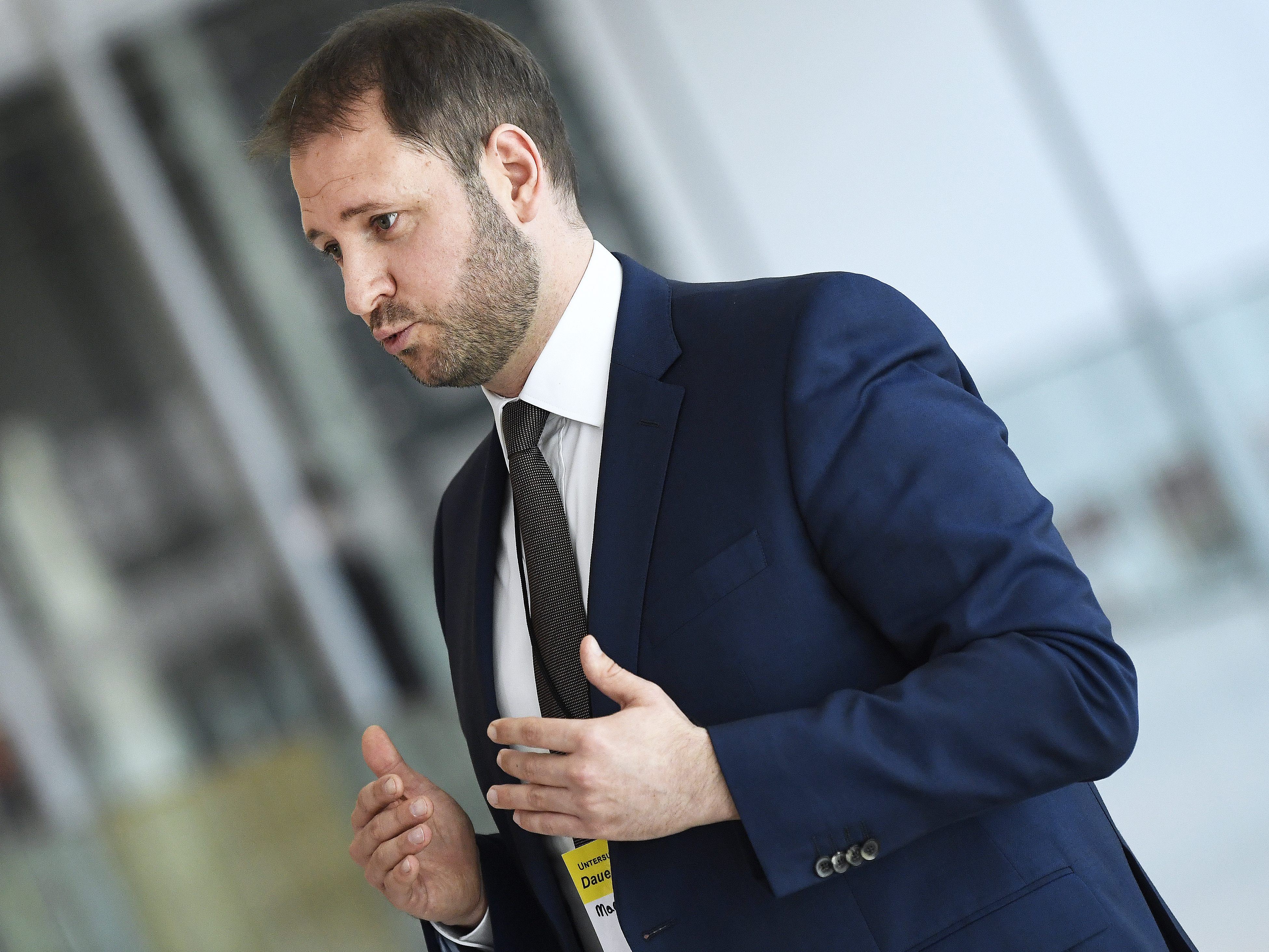Sagartz fordert den Rücktritt Doskozils als LH. Sagartz fordert den Rücktritt Doskozils als LH.