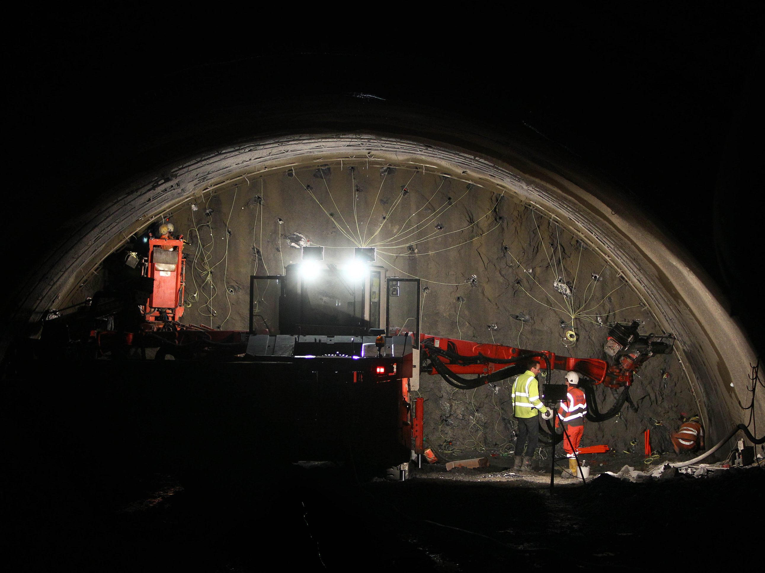350 Mio. erhält Österreich für den Brenner Basistunnel. 350 Mio. erhält Österreich für den Brenner Basistunnel.