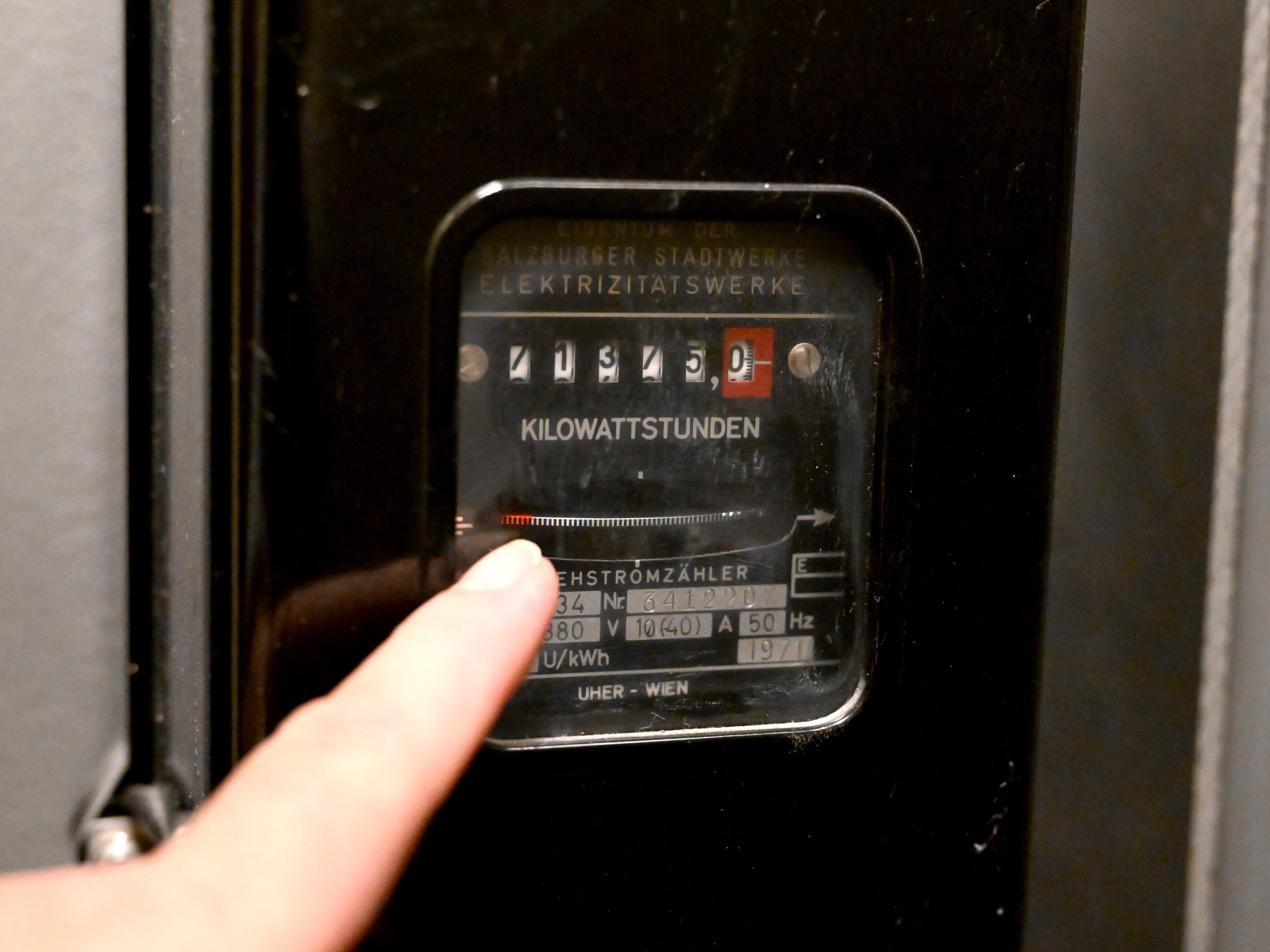 Der Stromverbrauch ist im Mai deutlich gesunken. Der Stromverbrauch ist im Mai deutlich gesunken.