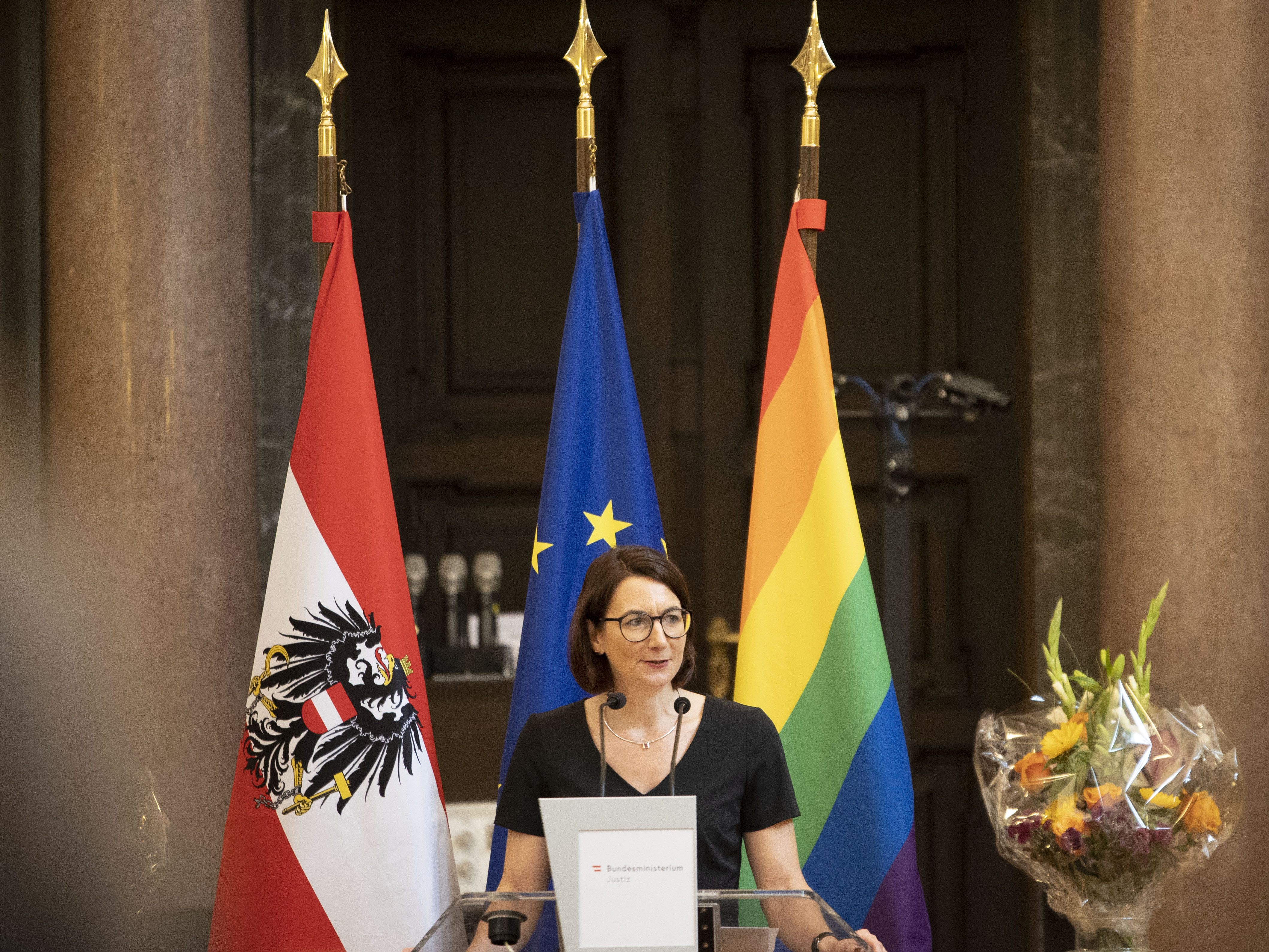 Obenaus ist neue Leiterin der Staatsanwaltschaft Wien. Obenaus ist neue Leiterin der Staatsanwaltschaft Wien.