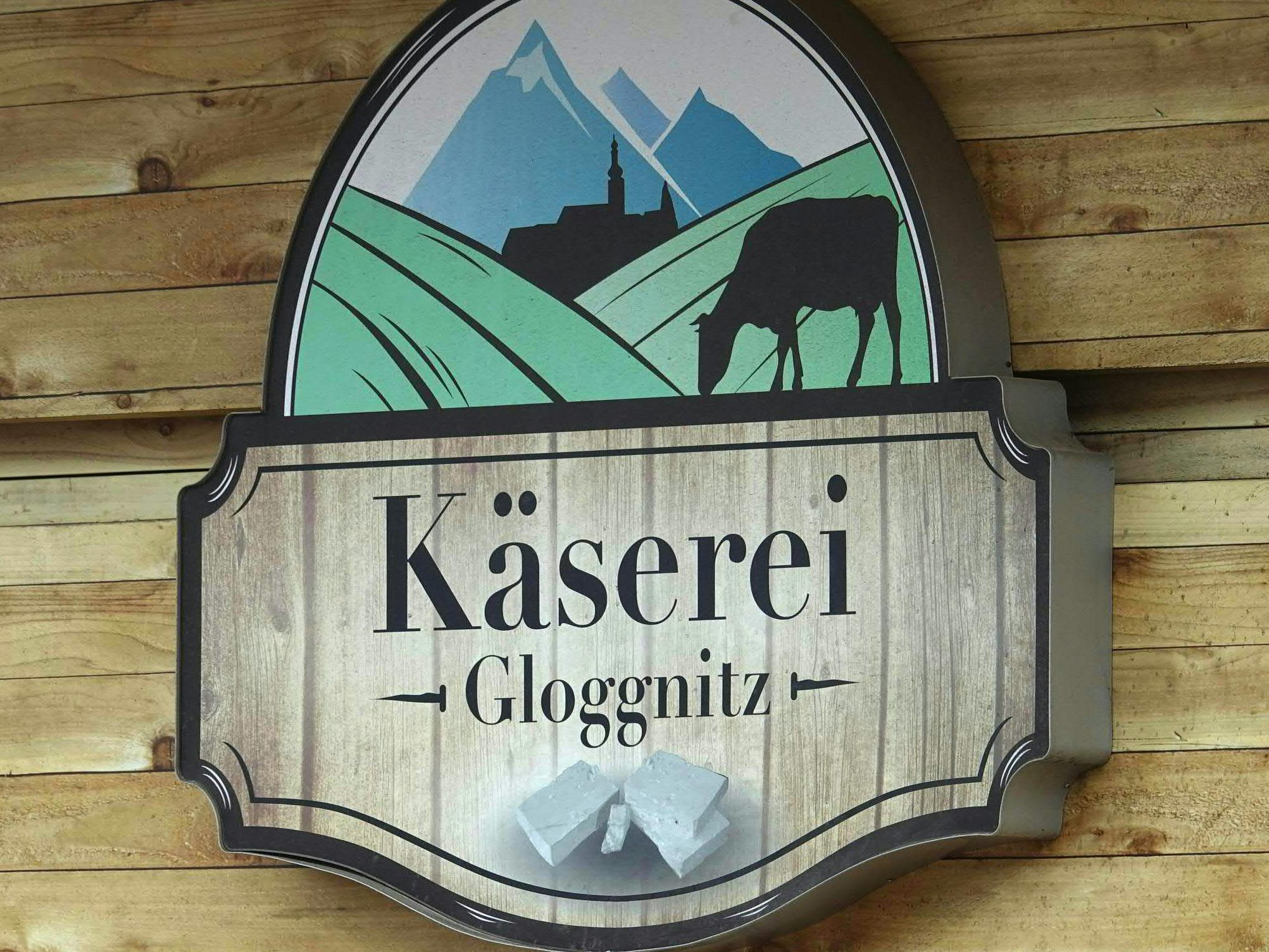 In der Causa Käserei Gloggnitz wurde ein Strafantrag eingebracht. In der Causa Käserei Gloggnitz wurde ein Strafantrag eingebracht.