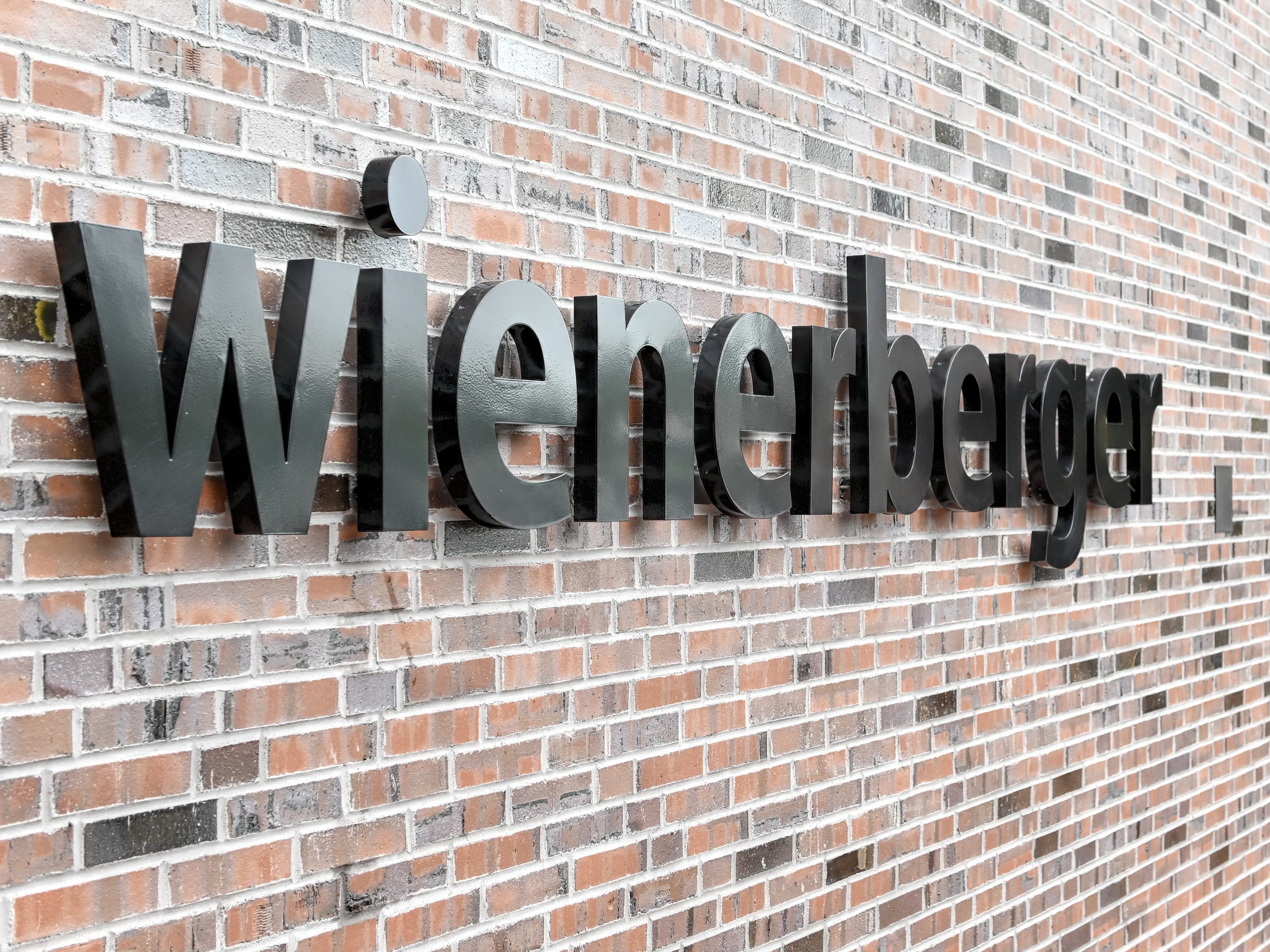 Wienerberger startet in Uttendorf eine CO2-reduzierte Ziegelproduktion.