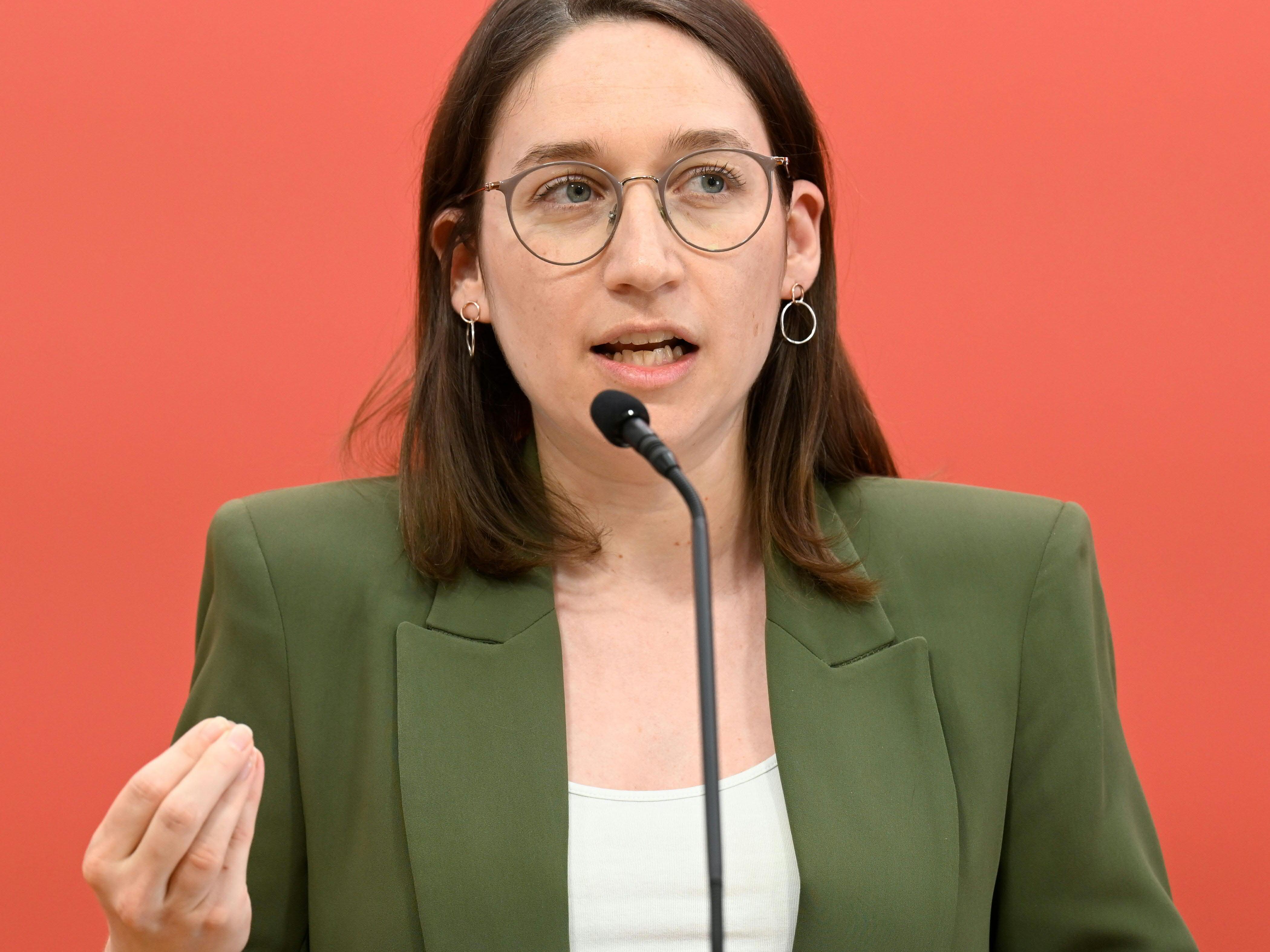Herr lehnt eine etwaige Koalition mit der ÖVP klar ab. Herr lehnt eine etwaige Koalition mit der ÖVP klar ab.