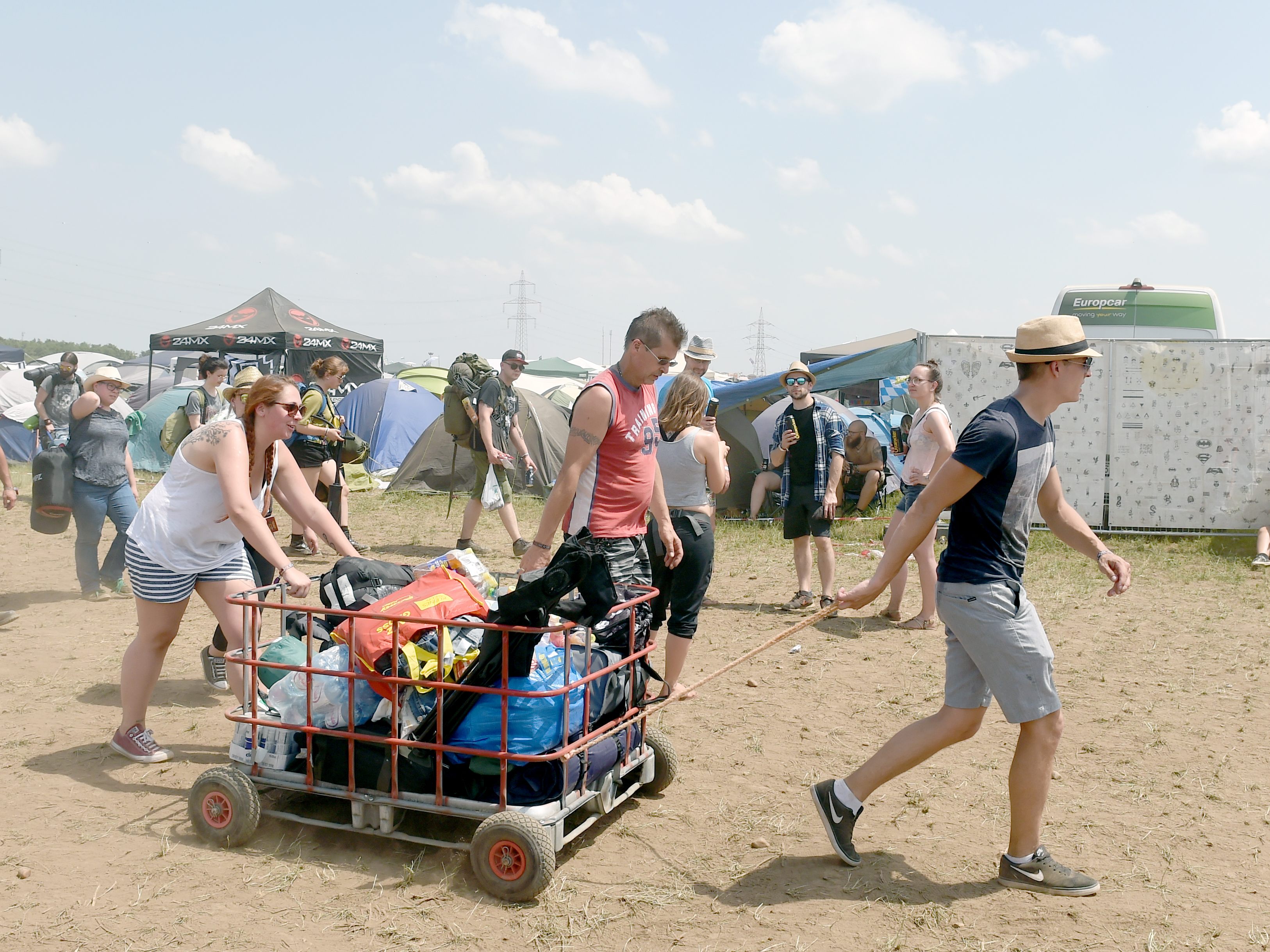 Die ersten Festivalbesucher reisen zum Nova Rock 2023 an.