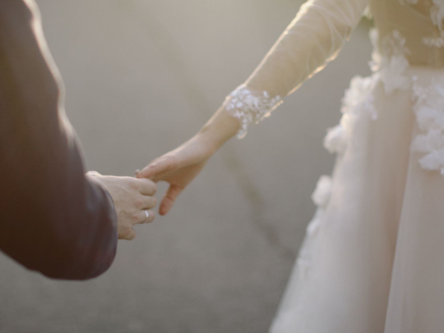 Plus bei Zahl der Hochzeiten.