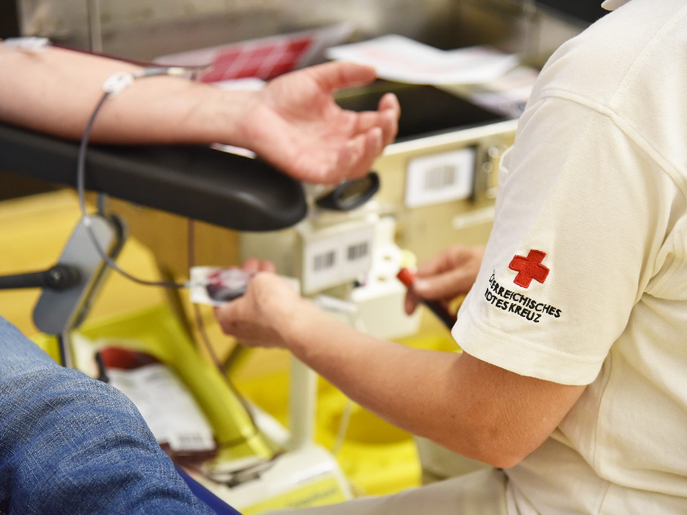 Blutspenden hat gerade zur Urlaubszeit eine große Relevanz. Blutspenden hat gerade zur Urlaubszeit eine große Relevanz.