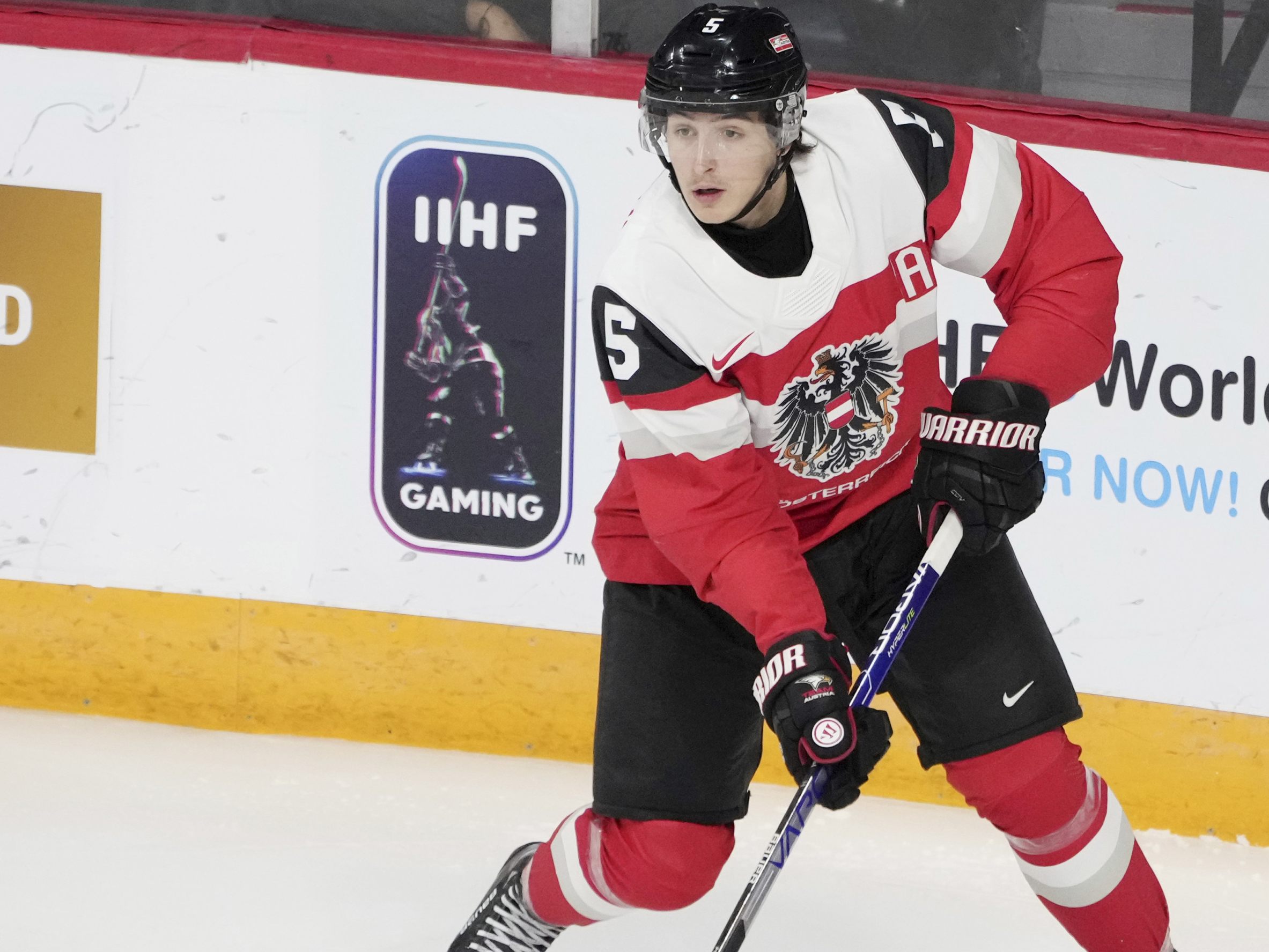 David Reinbacher wird für den NHL-Draft hoch gehandelt.